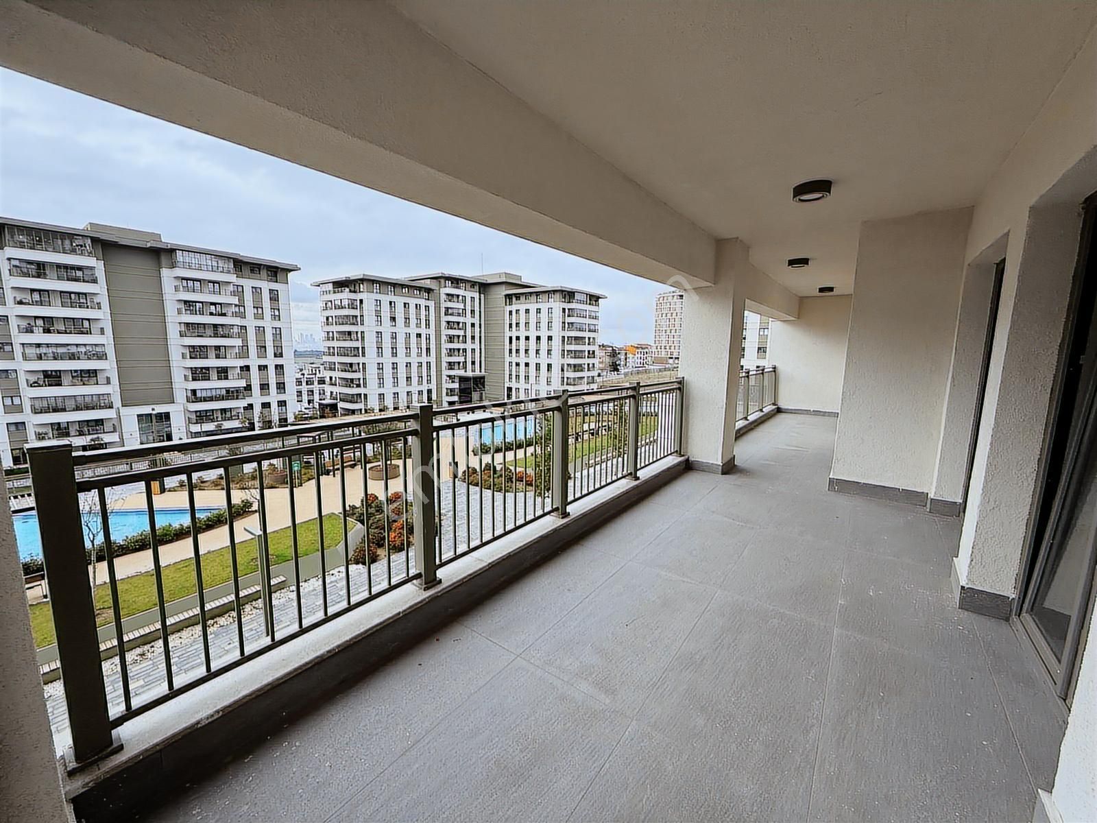 Küçükçekmece Bizim Mahalle 3.kısım Satılık 5+1 Daire - Görsel 30