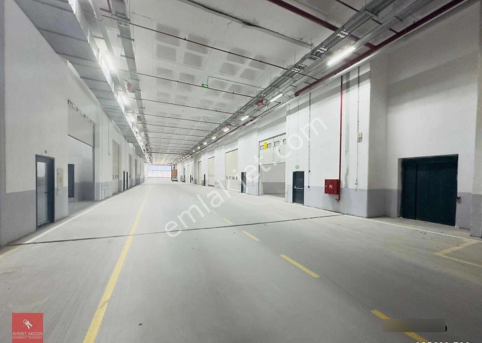 Akçaburgazda Sıfır Önü Açık 9.30h Yükseklik Düz Giriş 470 M2 - Görsel 14