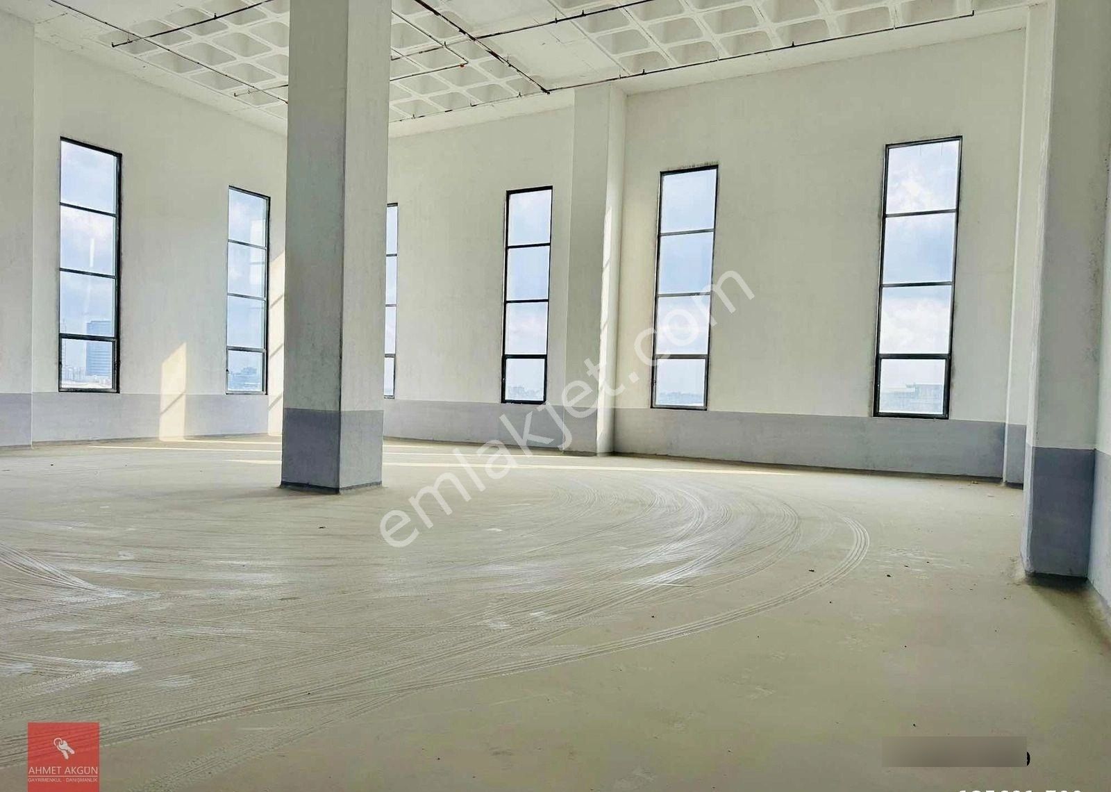 Akçaburgazda Sıfır Önü Açık 9.30h Yükseklik Düz Giriş 470 M2 - Görsel 11