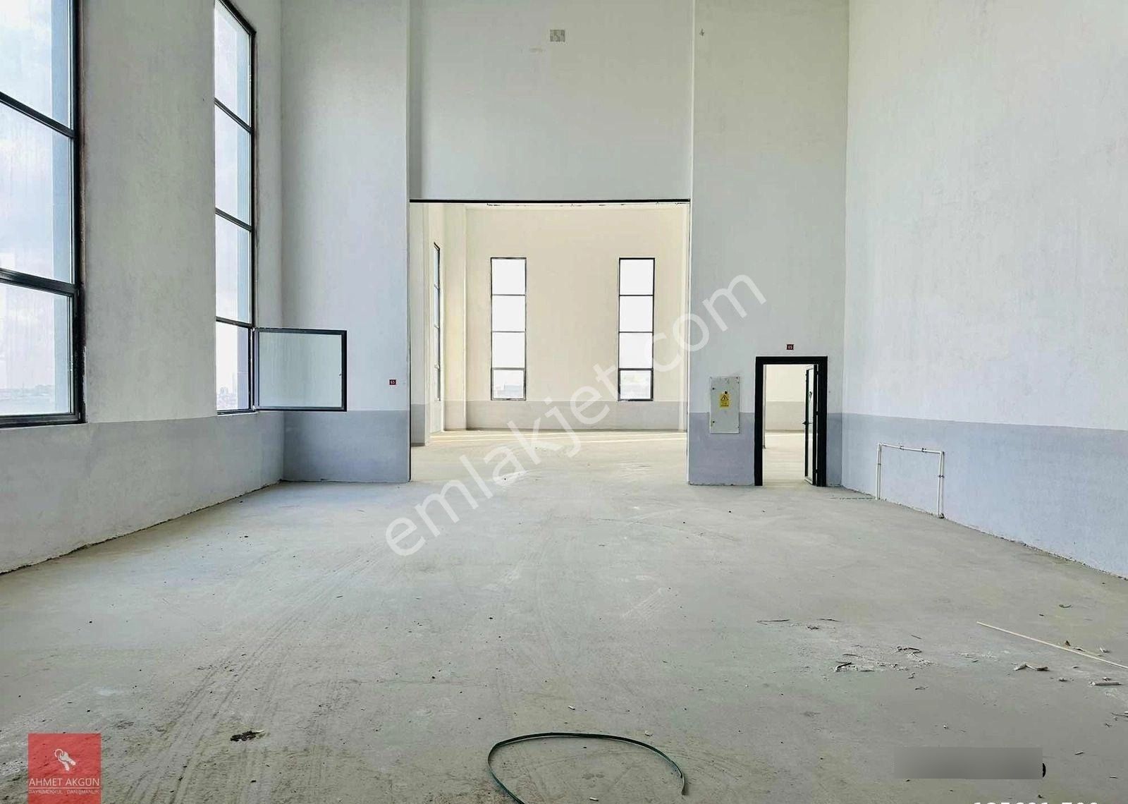 Akçaburgazda Sıfır Önü Açık 9.30h Yükseklik Düz Giriş 470 M2 - Görsel 5