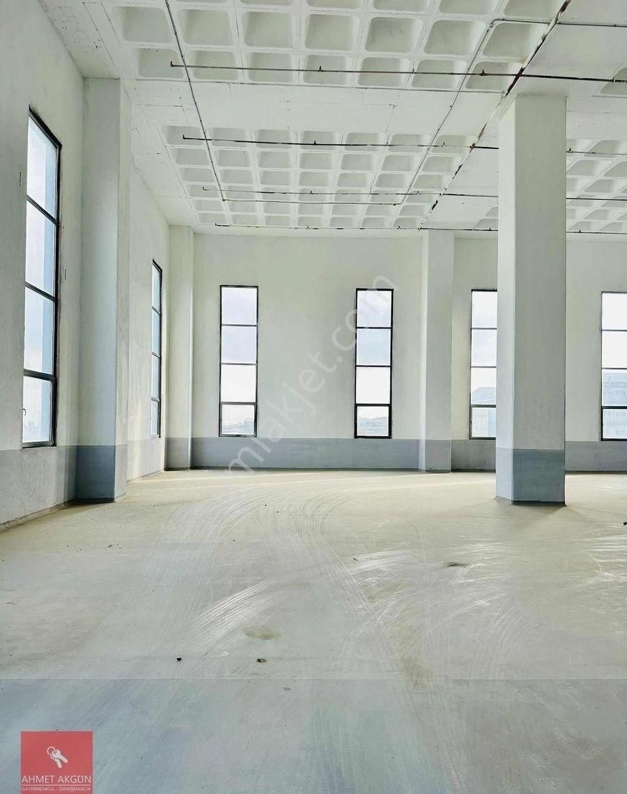 Akçaburgazda Sıfır Önü Açık 9.30h Yükseklik Düz Giriş 470 M2 - Görsel 4