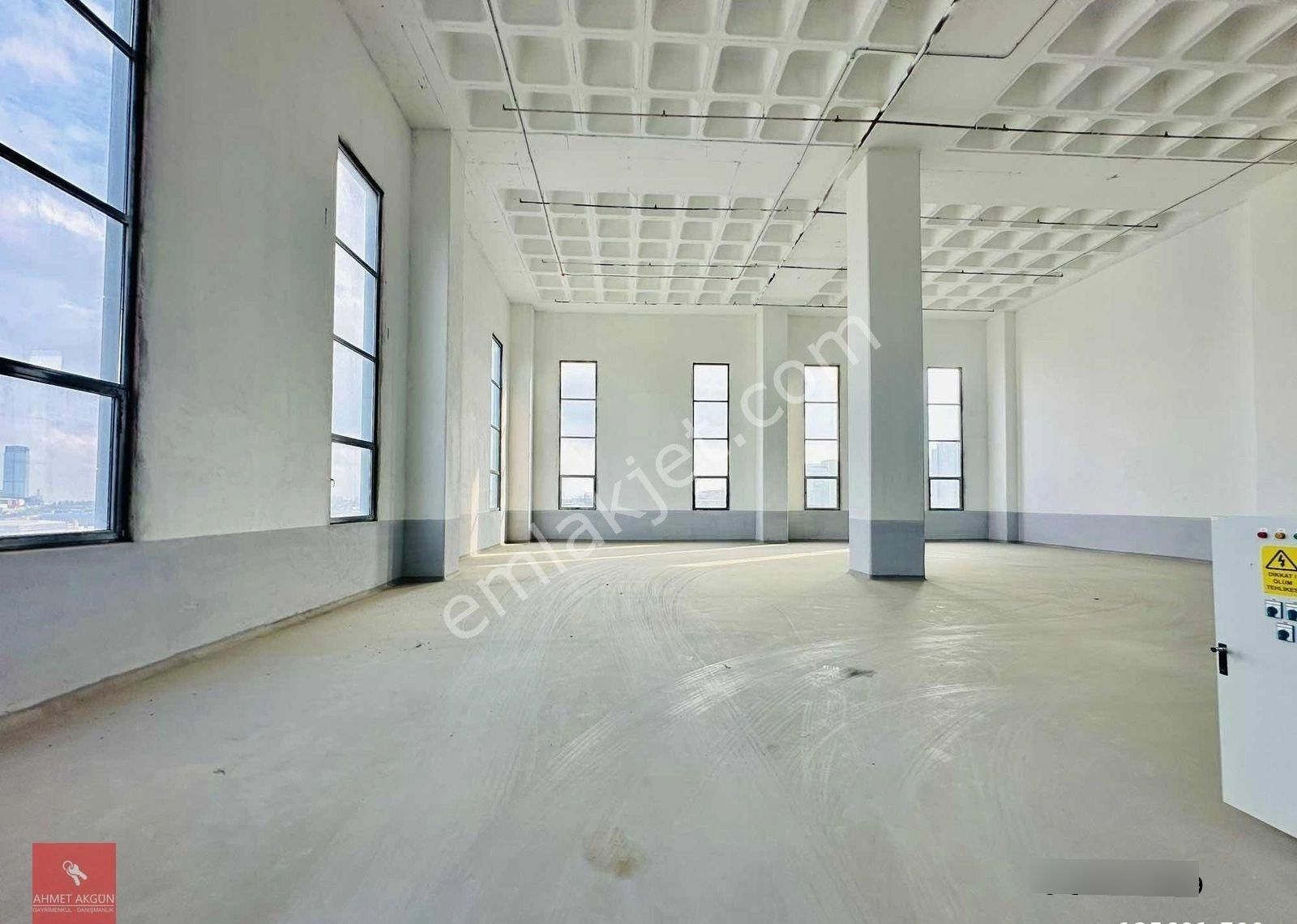 Akçaburgazda Sıfır Önü Açık 9.30h Yükseklik Düz Giriş 470 M2 - Görsel 3