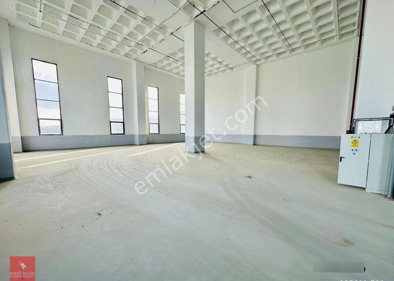 Akçaburgazda Sıfır Önü Açık 9.30h Yükseklik Düz Giriş 470 M2 - Görsel 16