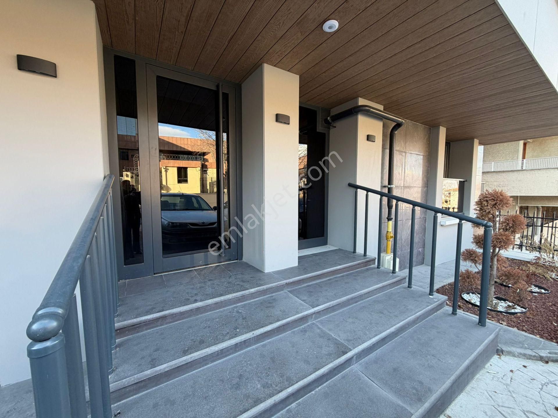 Çankaya Elçilik Bölgesinde Ankara Manzaralı Sıfır Kiralık 1+1 - Görsel 2