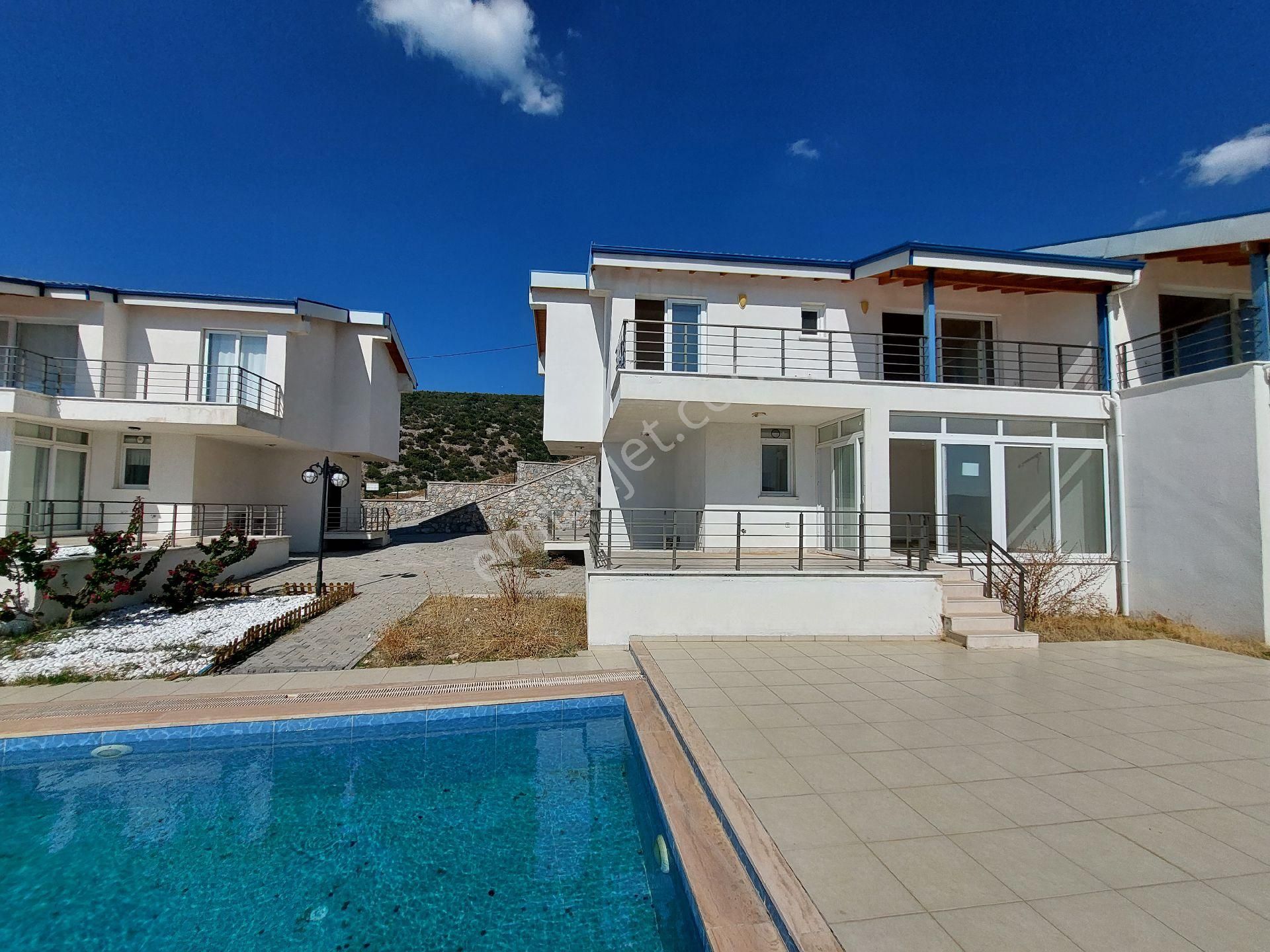 3+1 Villa Denize 600m Panoramik Deniz Doğa Manzaralı Otoparklı - Görsel 8
