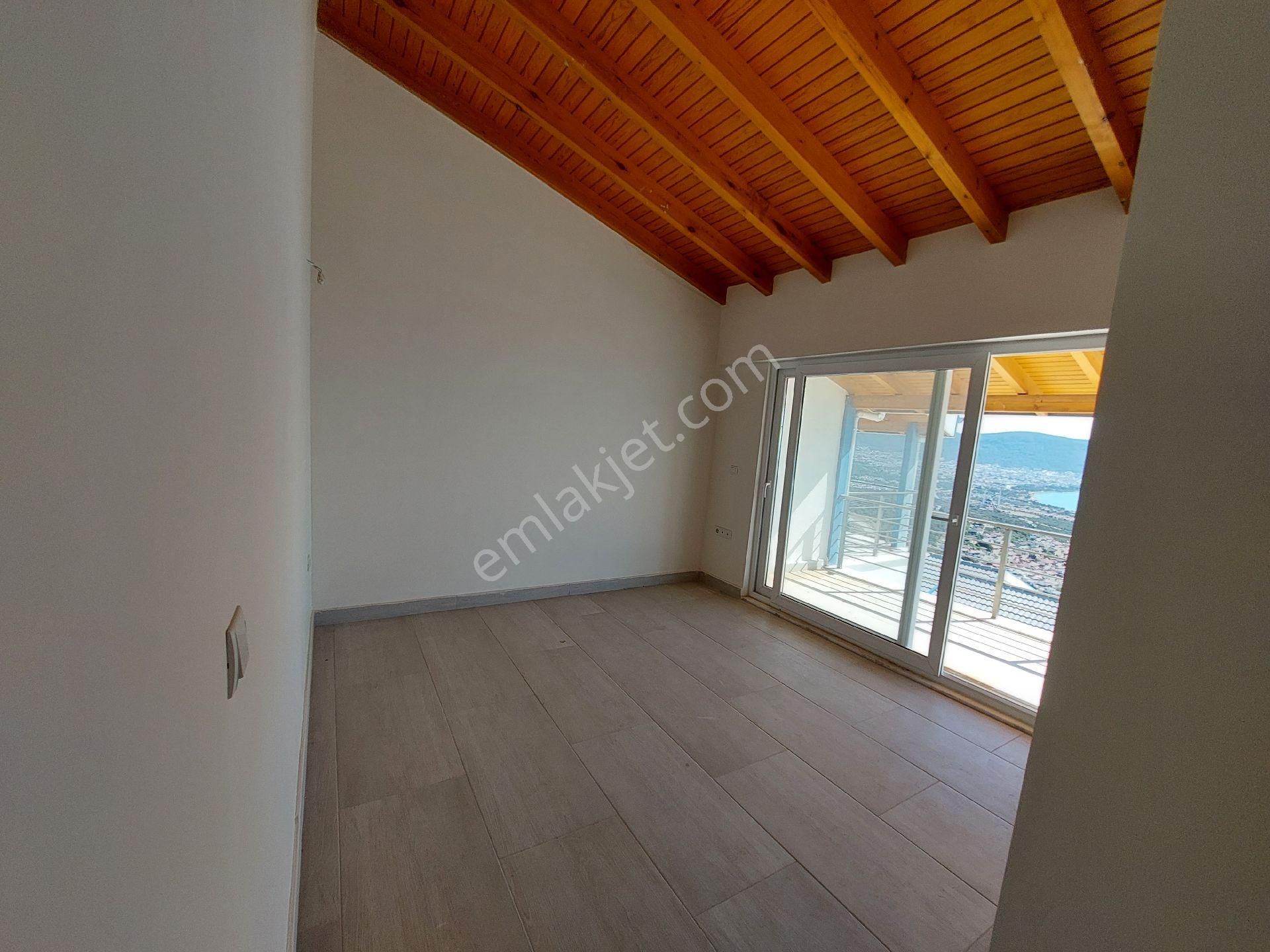 3+1 Villa Denize 600m Panoramik Deniz Doğa Manzaralı Otoparklı - Görsel 29