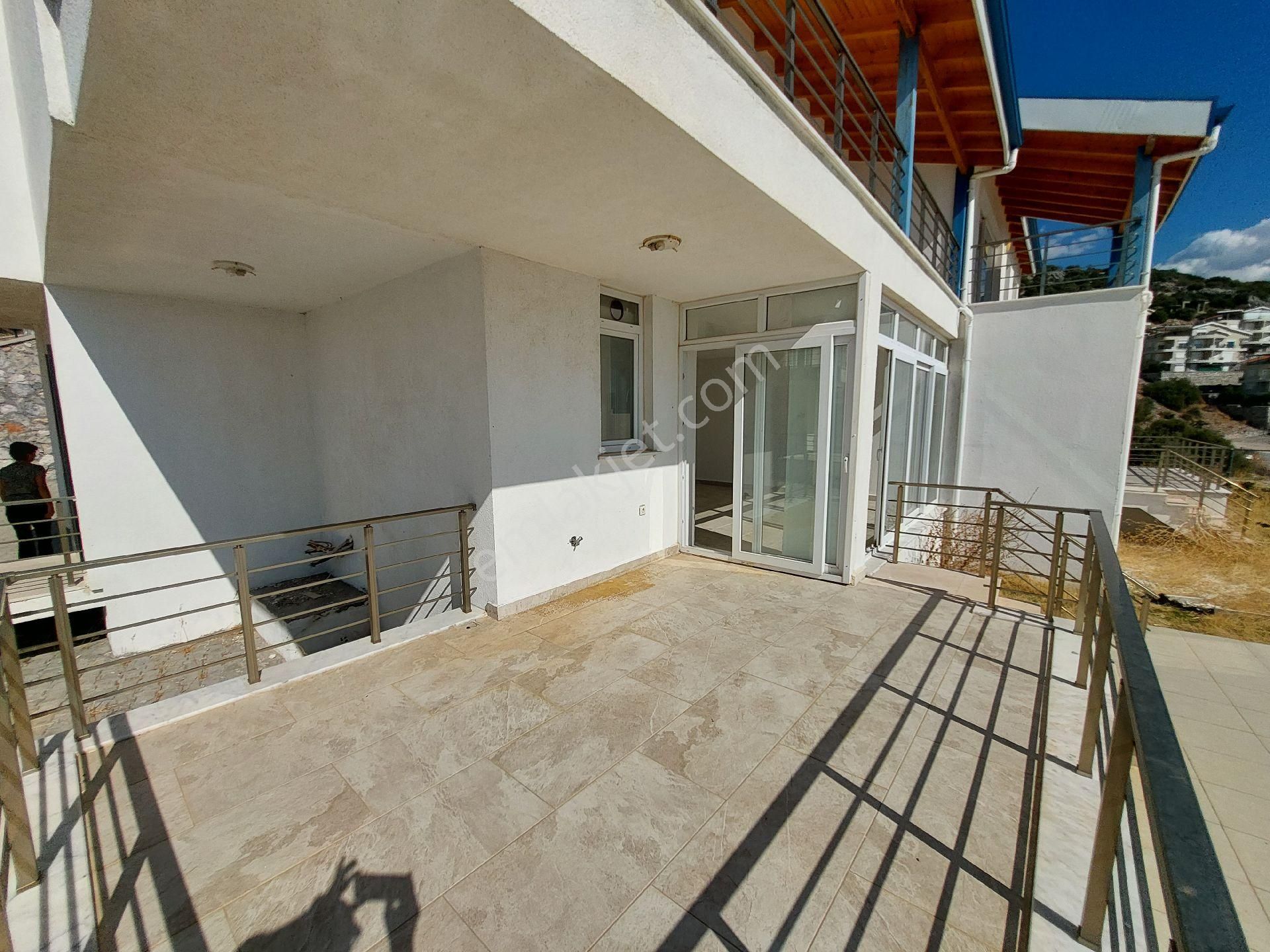 3+1 Villa Denize 600m Panoramik Deniz Doğa Manzaralı Otoparklı - Görsel 22