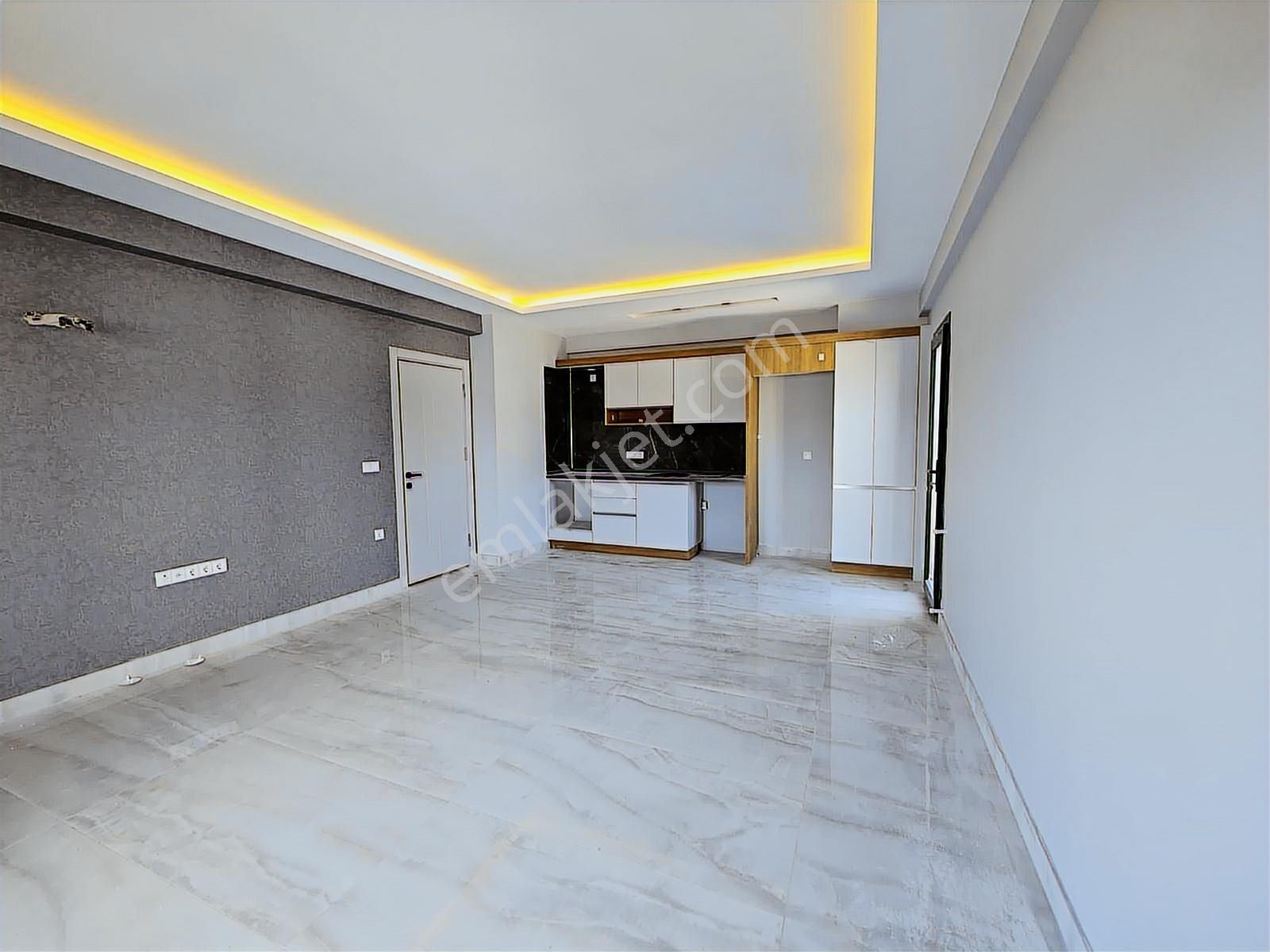 Kuşadası Değirmendere`de Havuzlu, Doğalgazlı Sıfır 1+1 Daire - Görsel 6