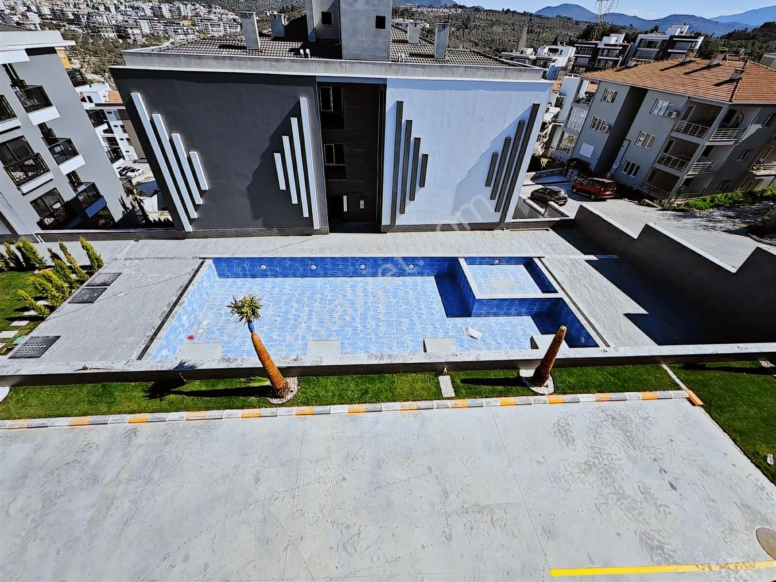 Kuşadası Değirmendere`de Havuzlu, Doğalgazlı Sıfır 1+1 Daire - Görsel 17