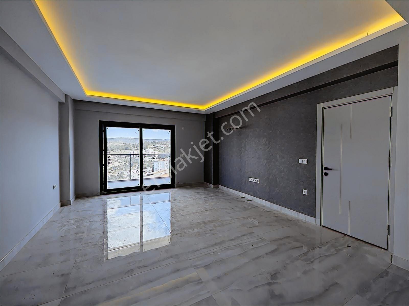 Kuşadası Değirmendere`de Havuzlu, Doğalgazlı Sıfır 1+1 Daire - Görsel 20