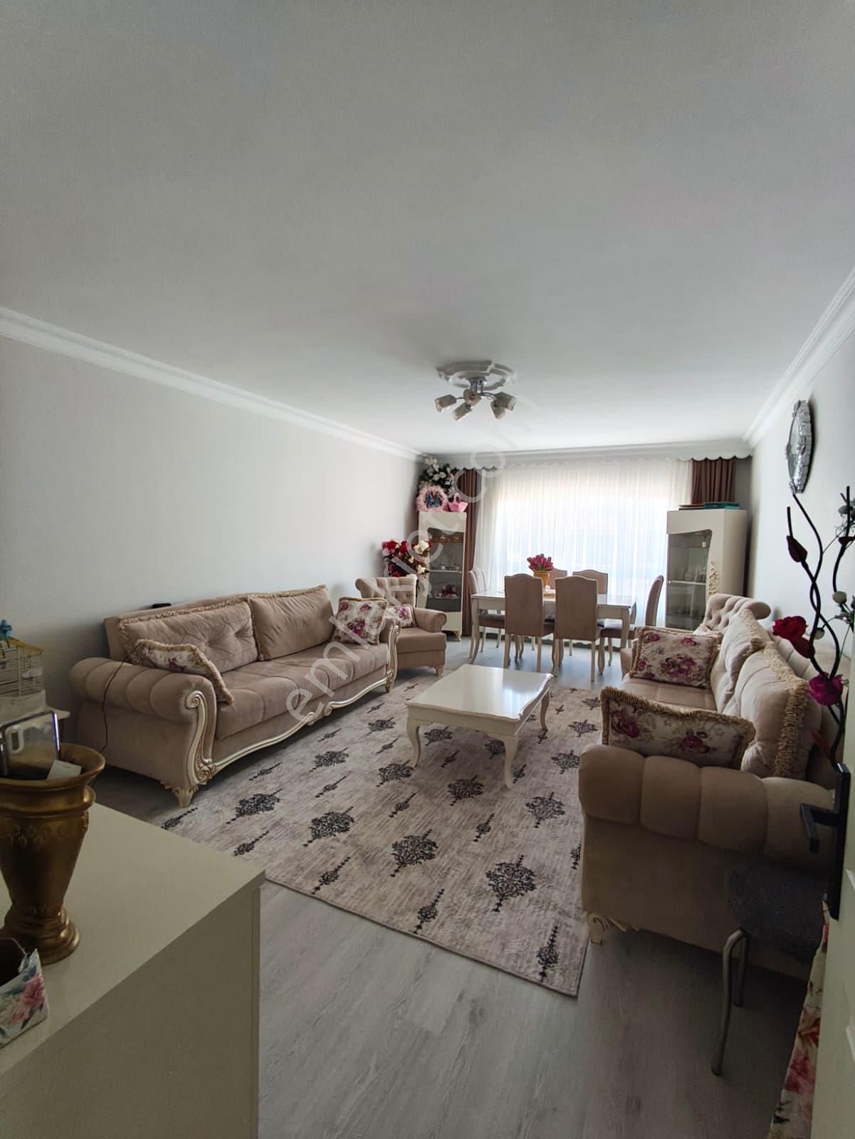 Sahibinden Kutlu Mah Merkezi Konumda Masrafsız 3+1 Daire - Görsel 2