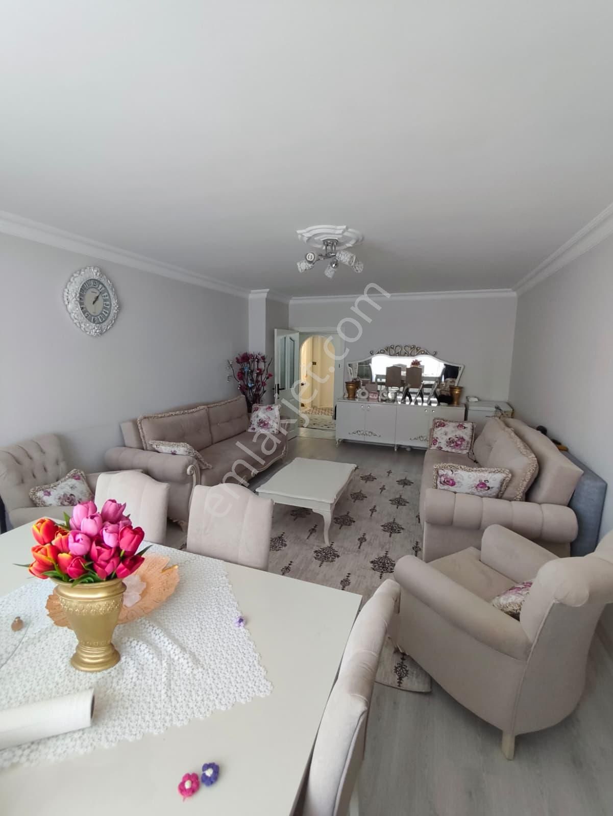 Sahibinden Kutlu Mah Merkezi Konumda Masrafsız 3+1 Daire - Görsel 3