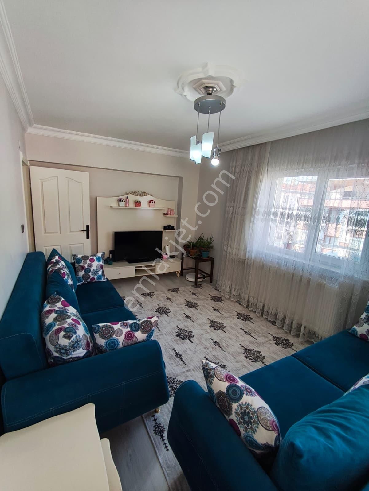 Sahibinden Kutlu Mah Merkezi Konumda Masrafsız 3+1 Daire - Görsel 4