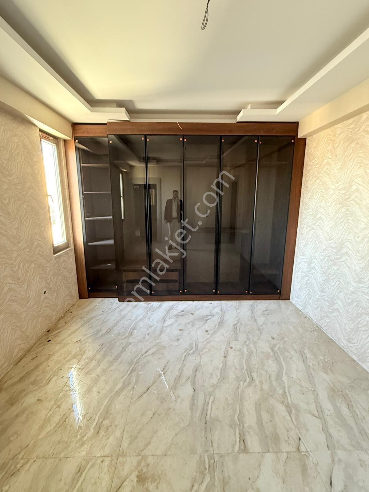 Güzelşehirde Merkezi Konumda 3+1 Daire - Görsel 13