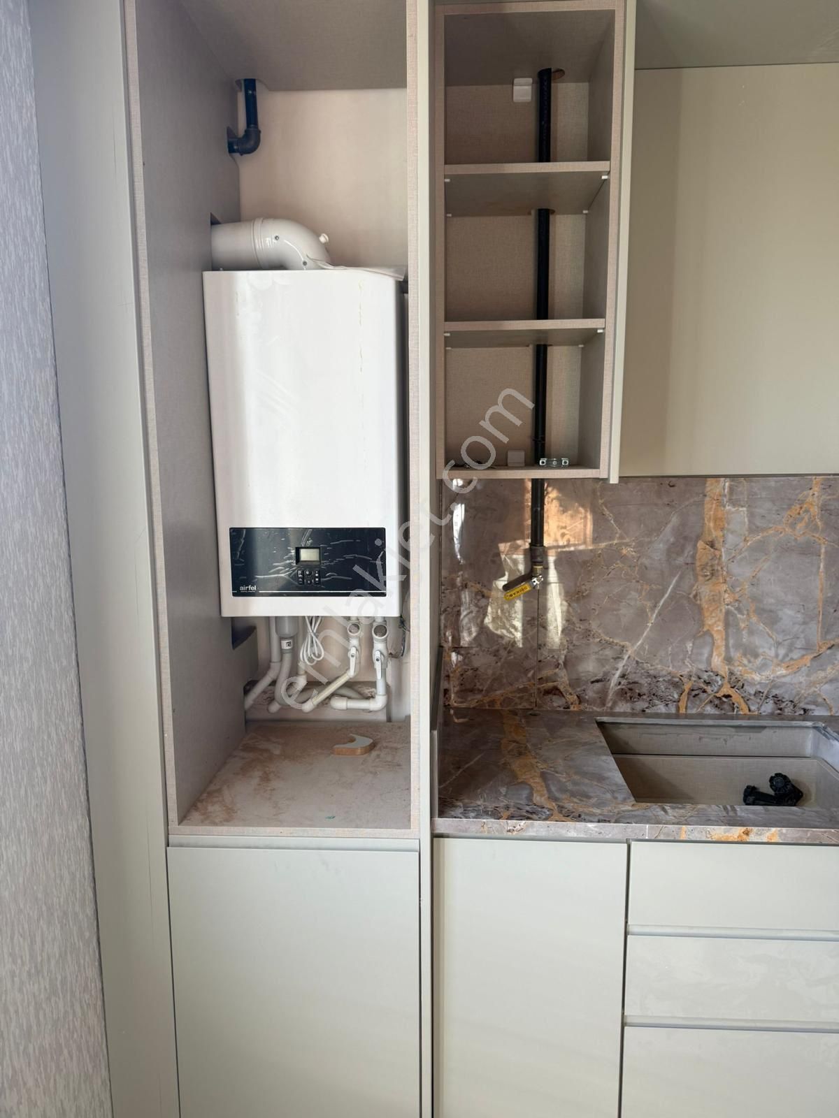 Güzelşehirde Merkezi Konumda 3+1 Daire - Görsel 10