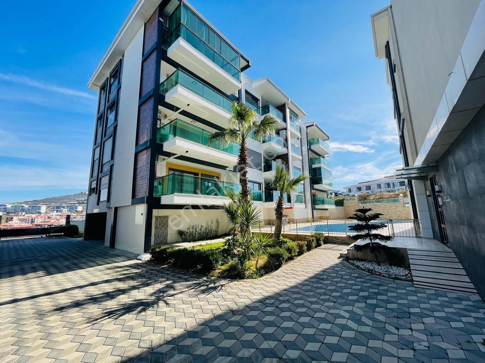 Değirmendere Mevkiinde Bemka Loca Sitesinde Deniz Manzaralı 2+1 Kiralıkdaire - Görsel 17