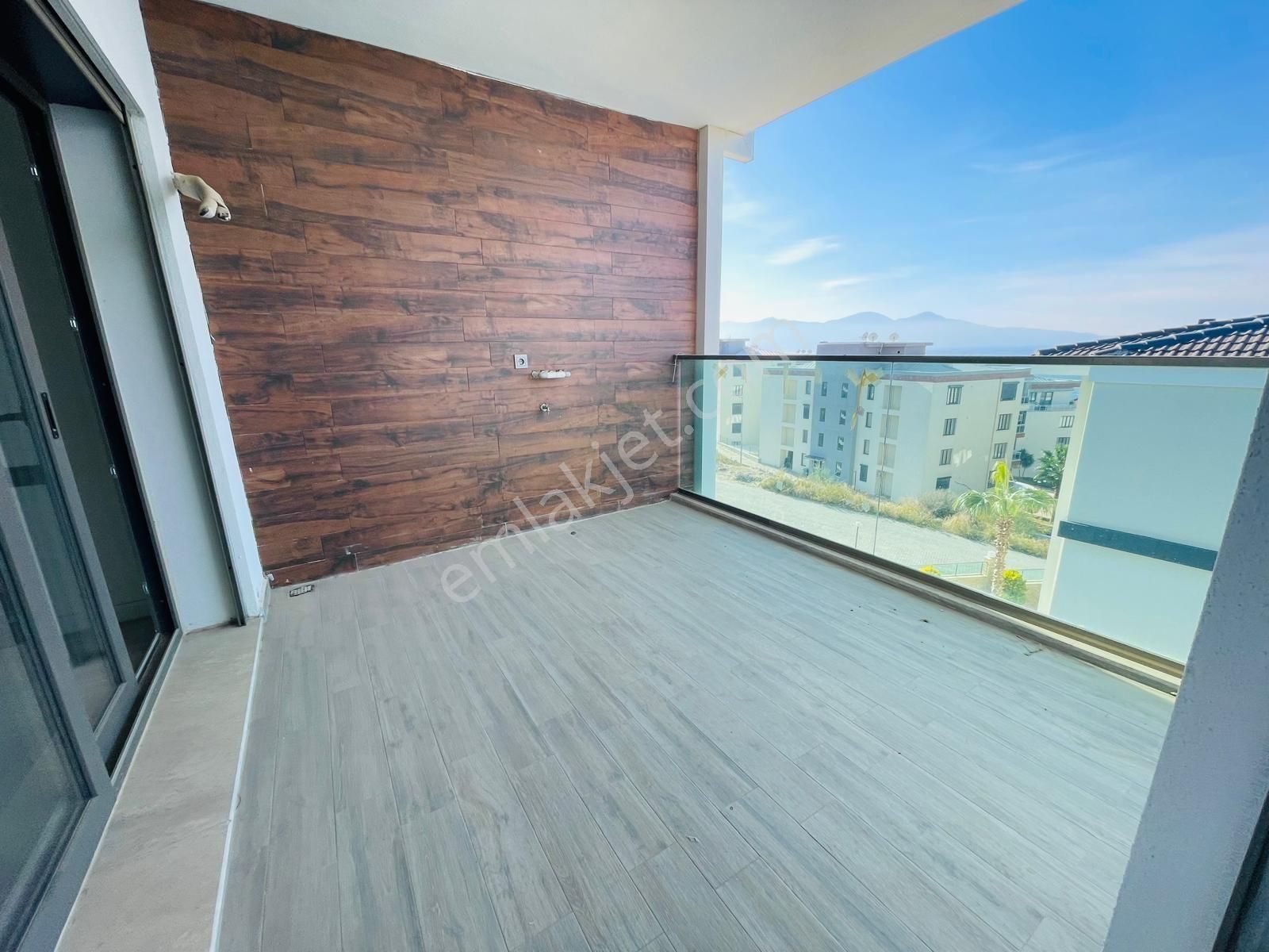 Değirmendere Mevkiinde Bemka Loca Sitesinde Deniz Manzaralı 2+1 Kiralıkdaire - Görsel 24