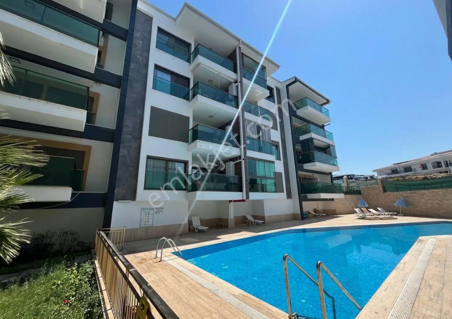 Değirmendere Mevkiinde Bemka Loca Sitesinde Deniz Manzaralı 2+1 Kiralıkdaire - Görsel 7