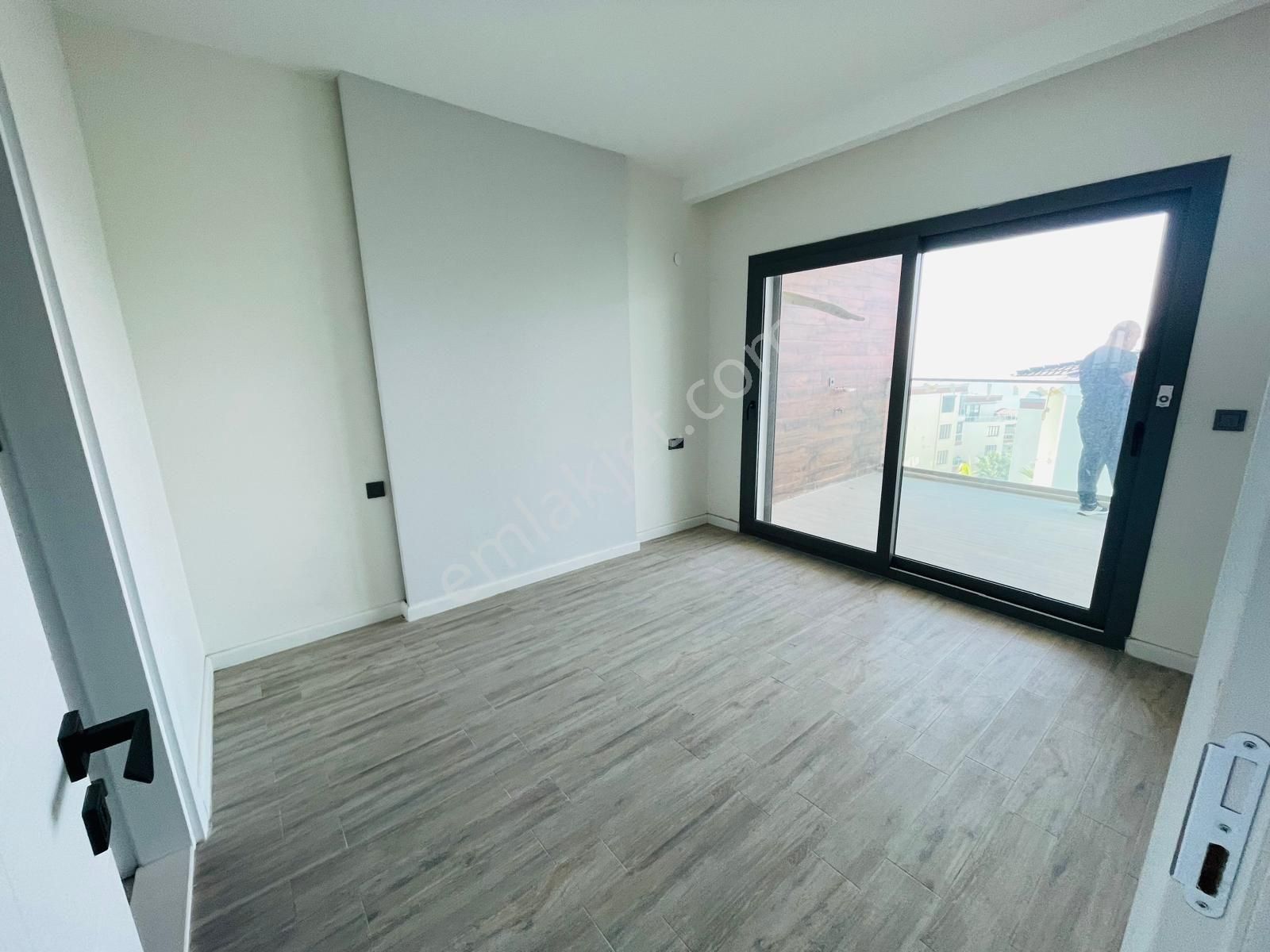 Değirmendere Mevkiinde Bemka Loca Sitesinde Deniz Manzaralı 2+1 Kiralıkdaire - Görsel 28