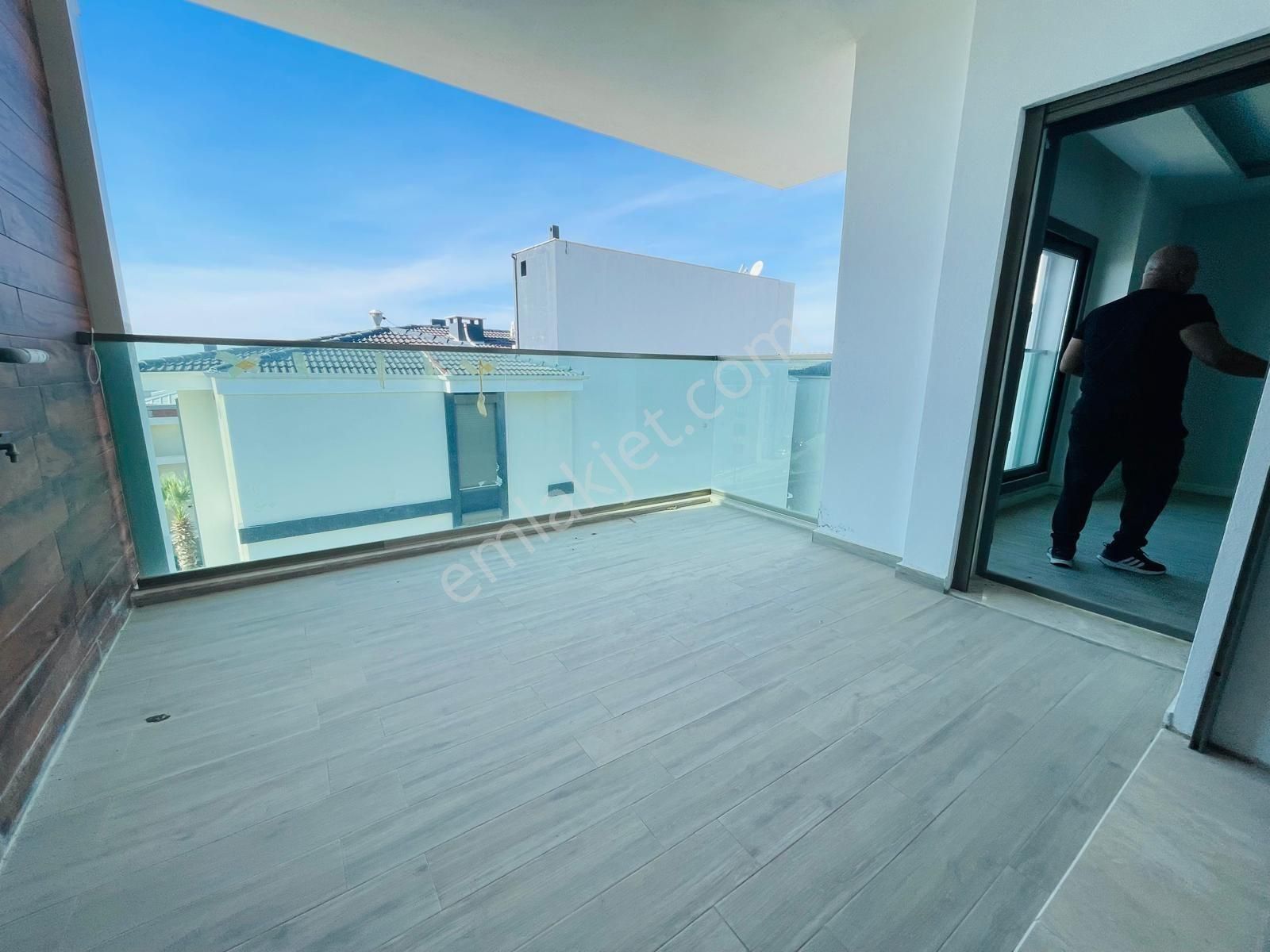 Değirmendere Mevkiinde Bemka Loca Sitesinde Deniz Manzaralı 2+1 Kiralıkdaire - Görsel 25