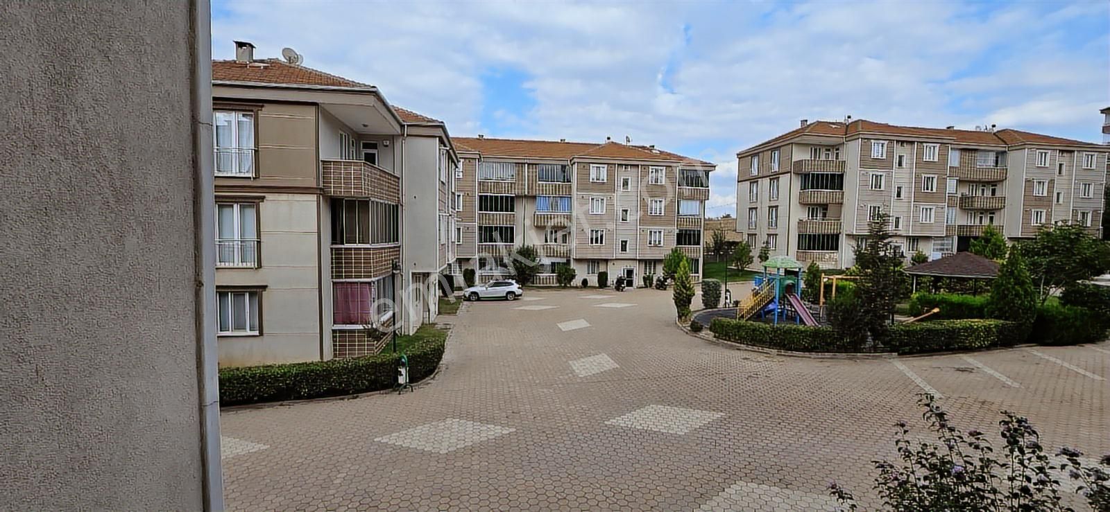 Seka Güven Evler Konutlarında Satılık Masrafsız 3+1 Daire - Görsel 8