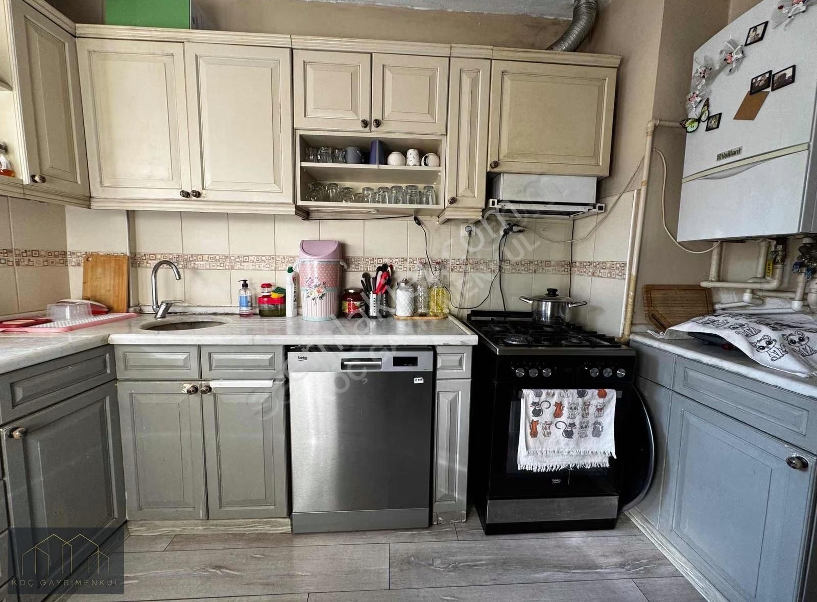 Koç Gayrimenkul'den Merkezi Lokasyon 3+1 Satılık Uygun Fiyat - Görsel 26