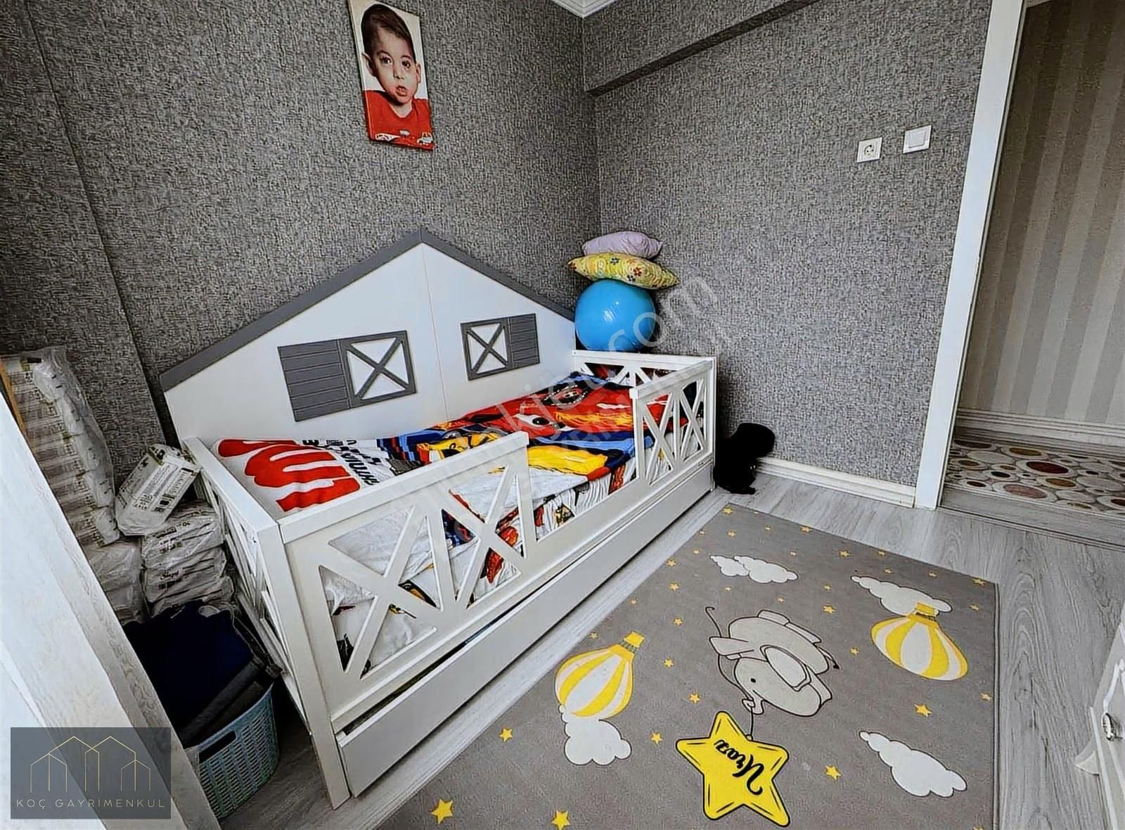 Koç Gayrimenkul'den 3+1 Full Yapılı Merkezi Lokasyon Satılık!!! - Görsel 9