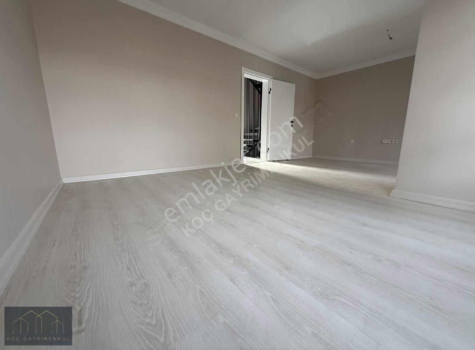 A'dan Z' Ye Komple Yenilenmiş Geniş M2 ,geniş Bahçeli Müstakil - Görsel 2