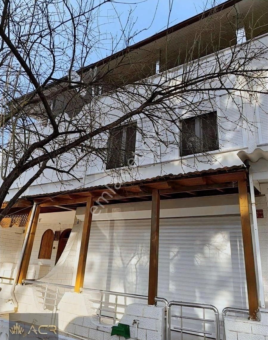 Altınova'da Site İçerisinde Denize Sıfır Satılık 3+1 Tripleks - Görsel 17