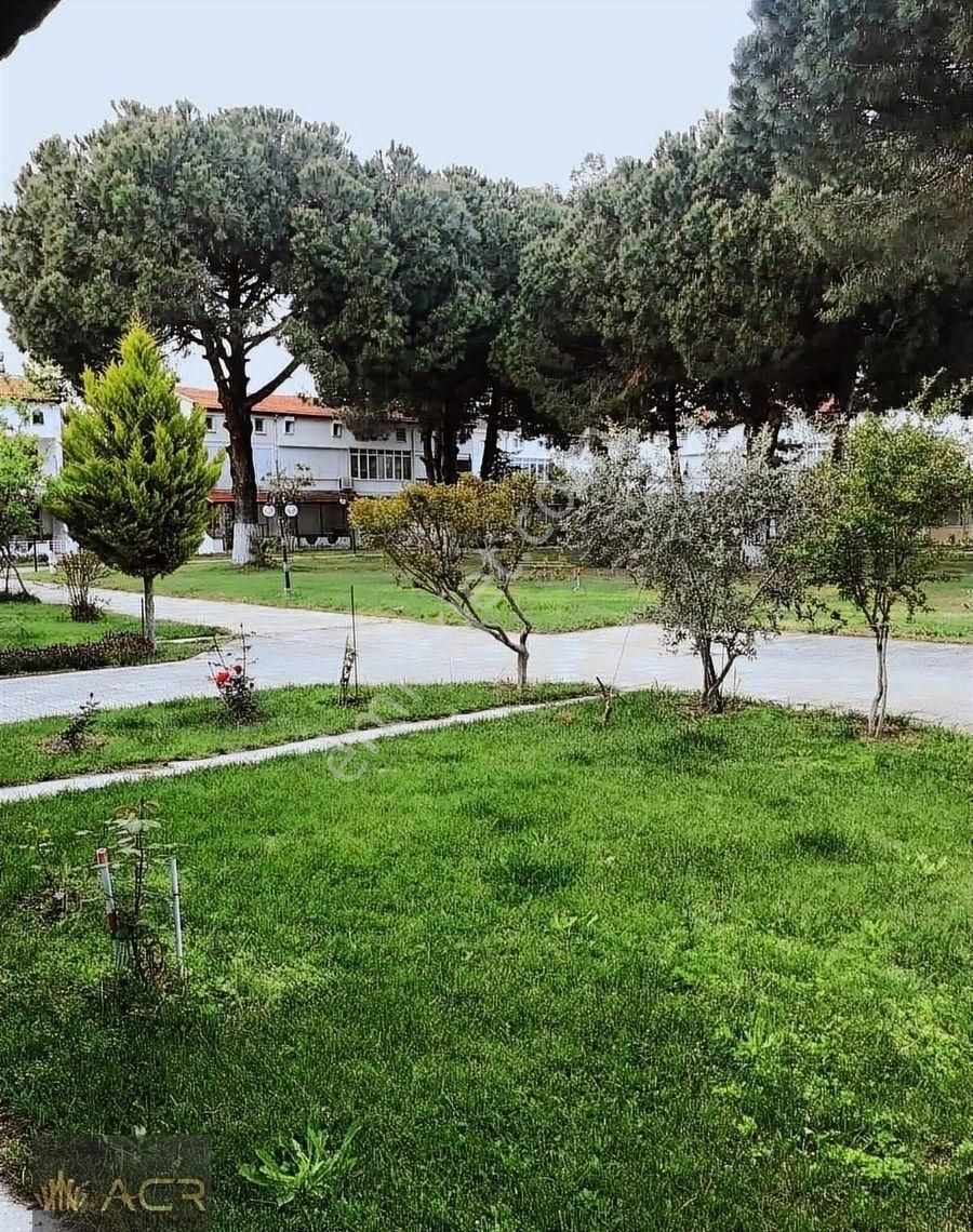 Altınova'da Site İçerisinde Denize Sıfır Satılık 3+1 Tripleks - Görsel 3