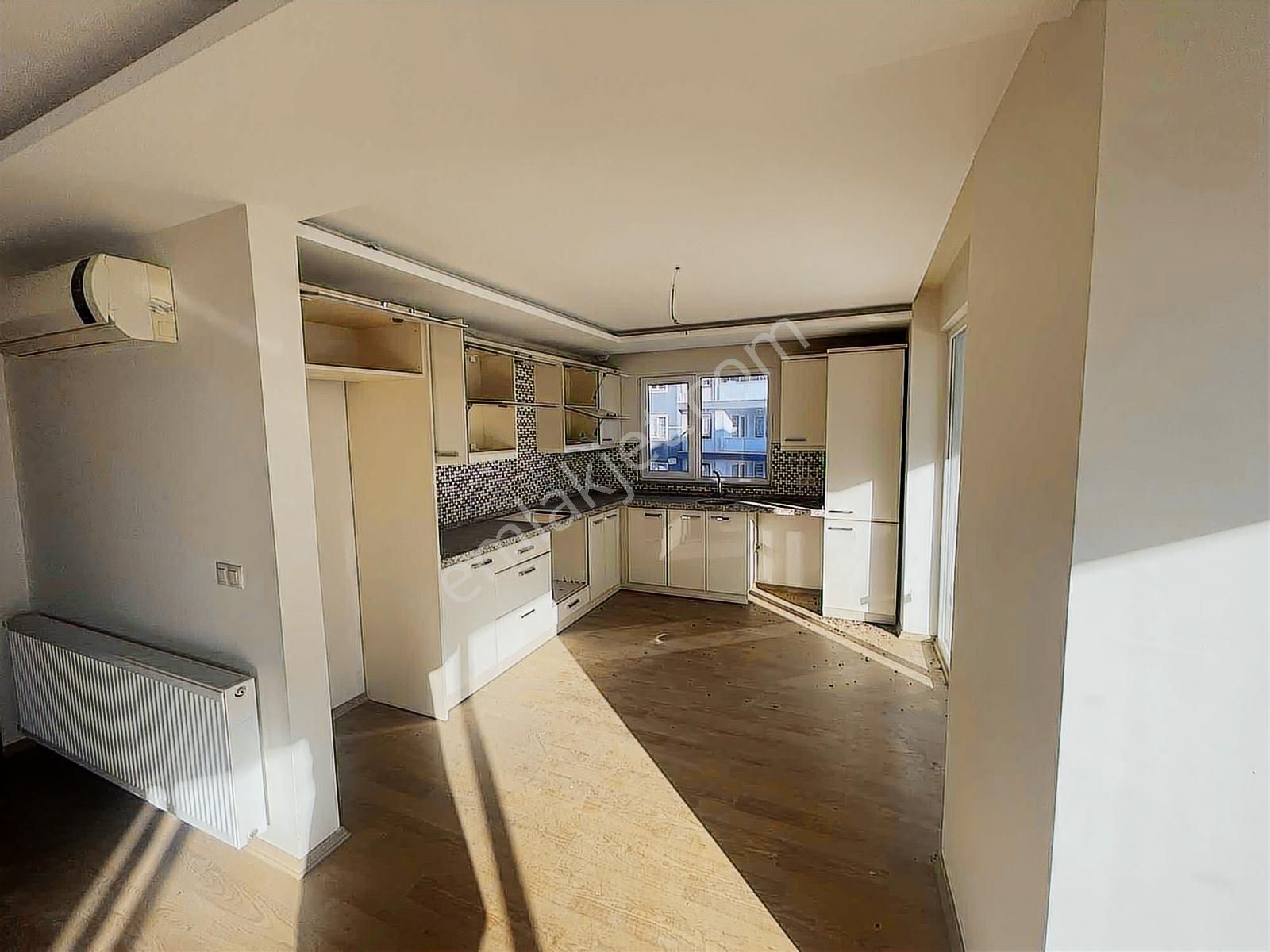 Ortahisar Yalıncak Mah.'de Satılık 5+1 Deniz Manzaralı Daire - Görsel 24