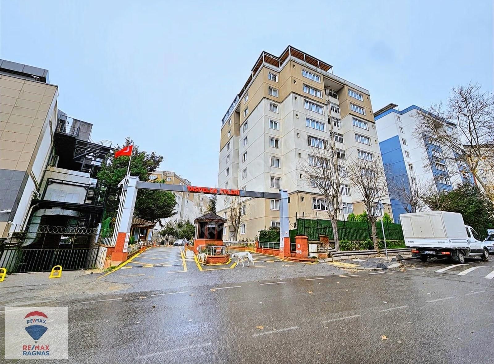 Taşdelenin Kalbinde Teraslı Çatı Dubleksi Keyifli Yaşam Alanı