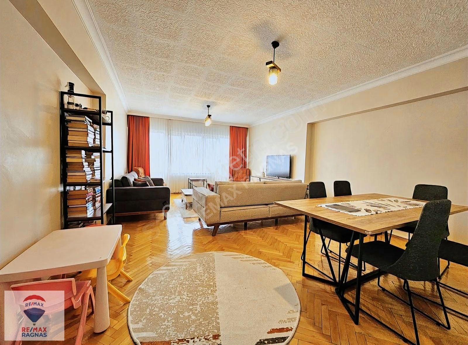 Taşdelenin Kalbinde Teraslı Çatı Dubleksi Keyifli Yaşam Alanı - Görsel 10