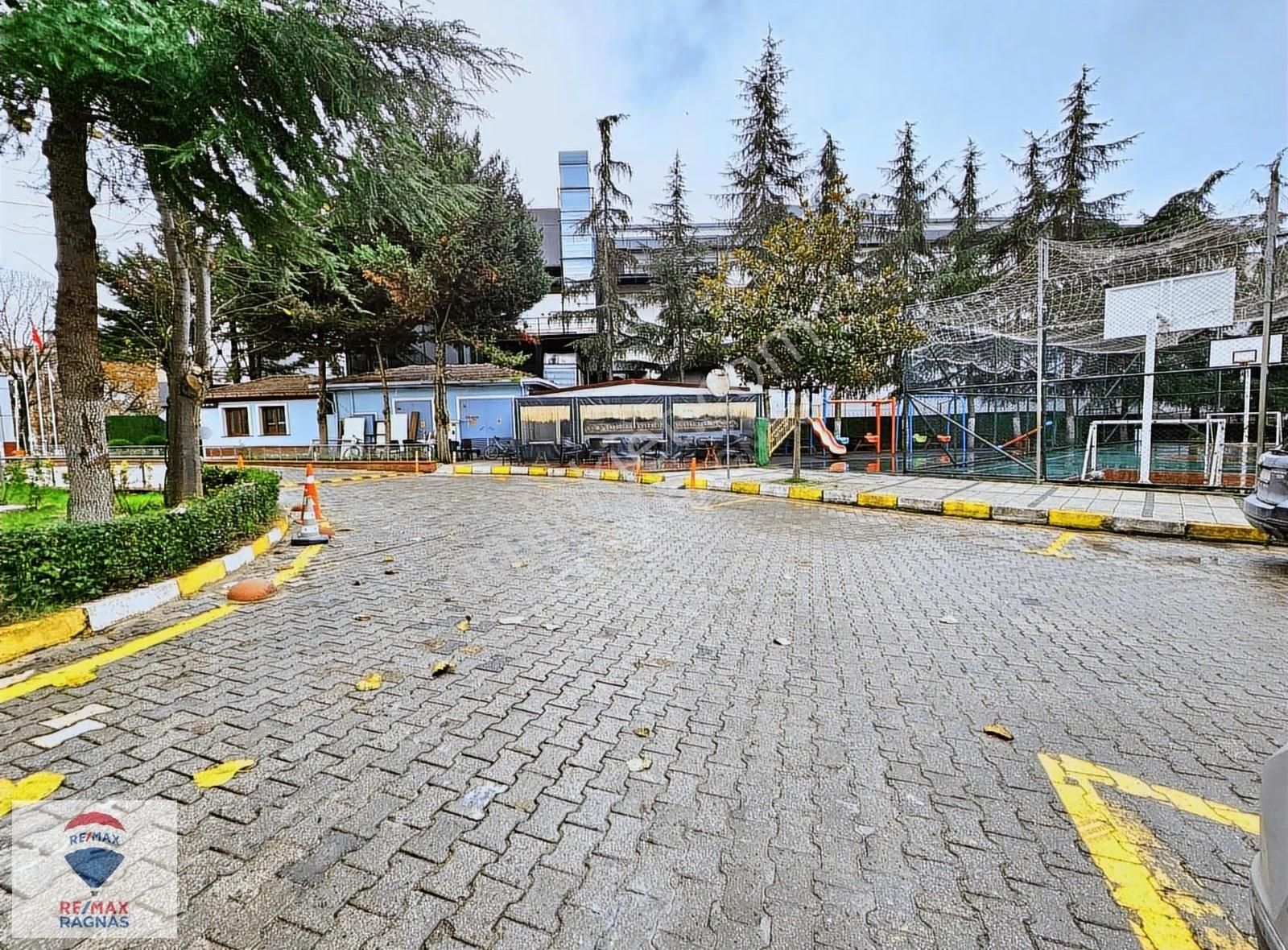 Taşdelenin Kalbinde Teraslı Çatı Dubleksi Keyifli Yaşam Alanı - Görsel 18