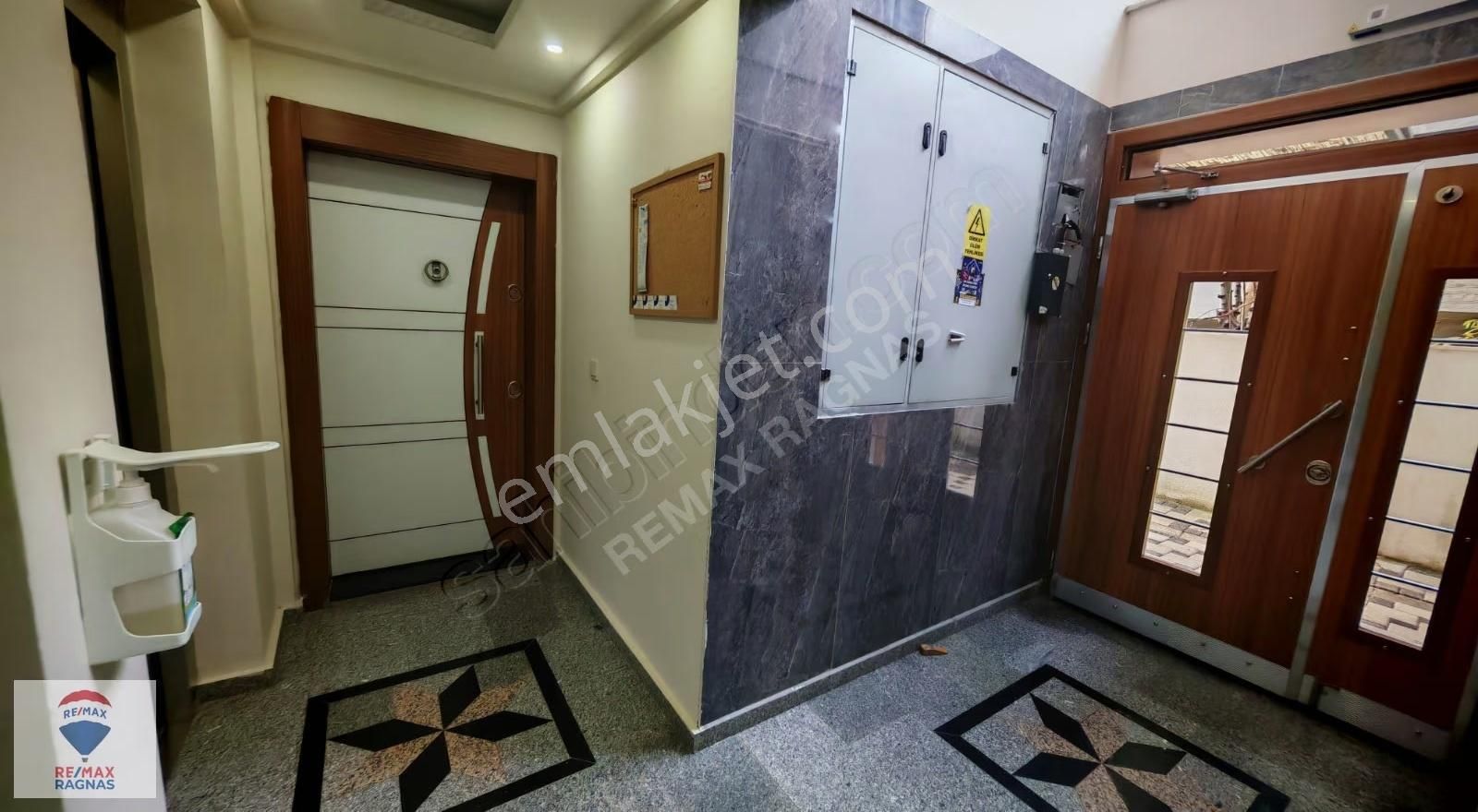 Çatalmeşe Mahallesınde Ferah Ve Aydınlık Kiralık 2+1 Daire - Görsel 3