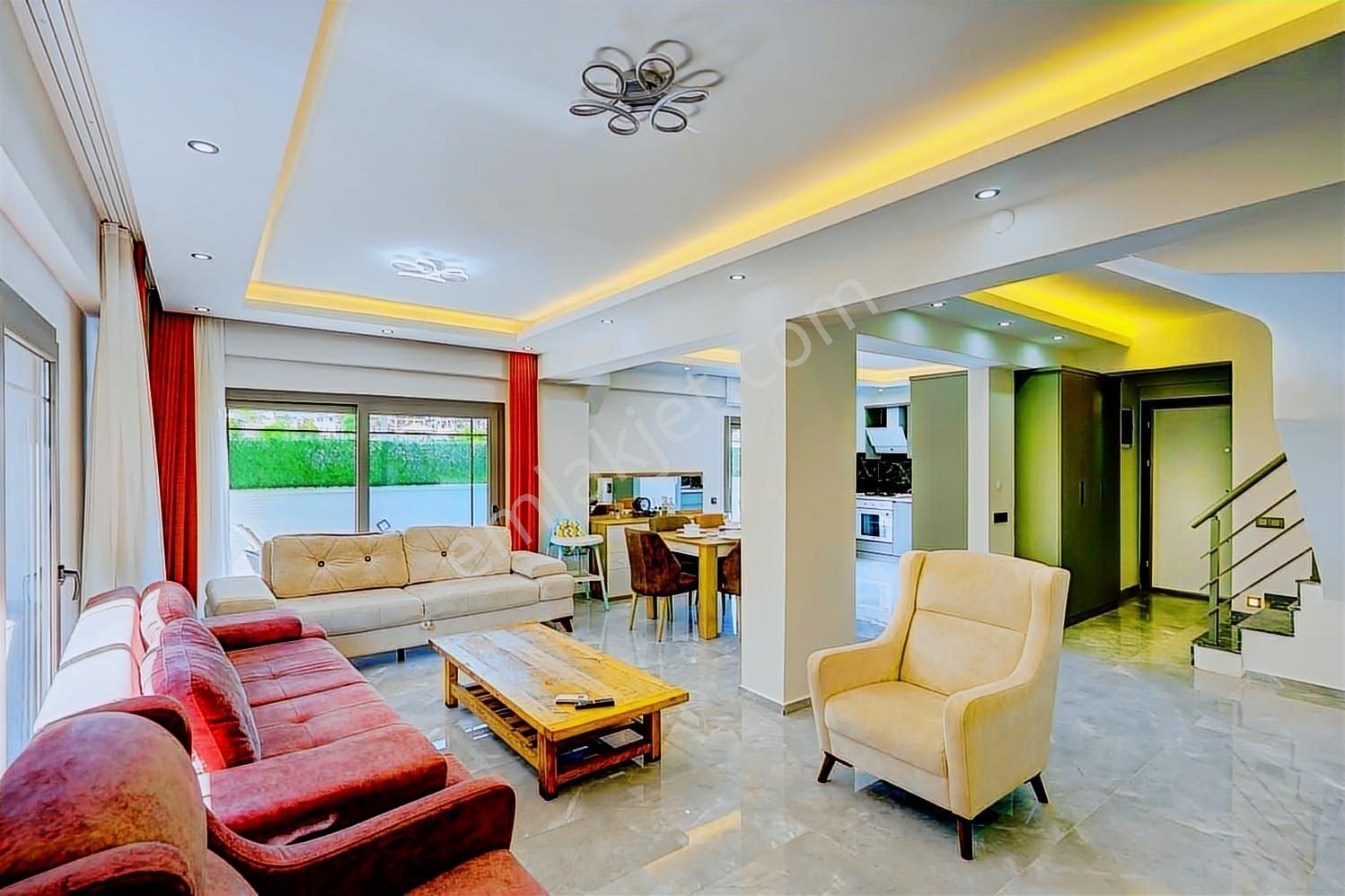 Fethiye Karagedikte Satılık 4+1 Havuzlu Müstakil Villa - Görsel 27