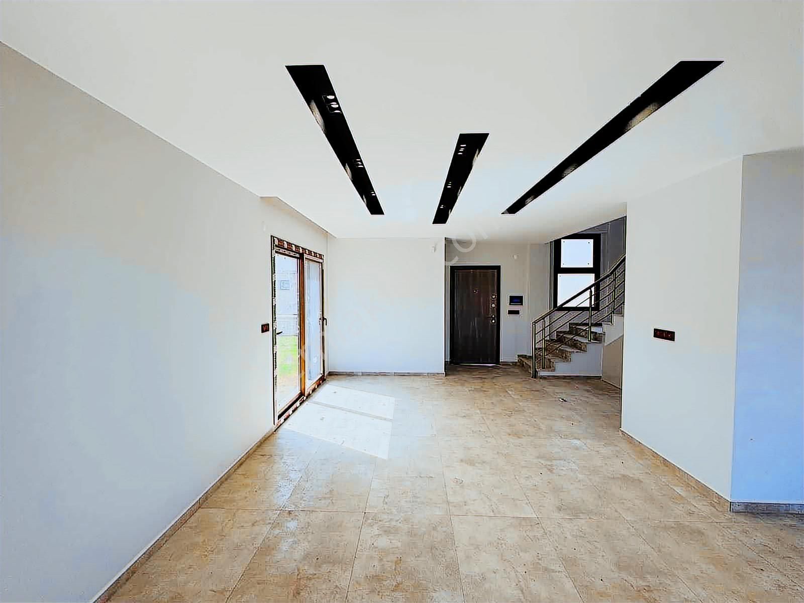 Güzelçamlı'da Tek Müstakil Geniş Bahçeli Satılık 3+1 Villa - Görsel 13