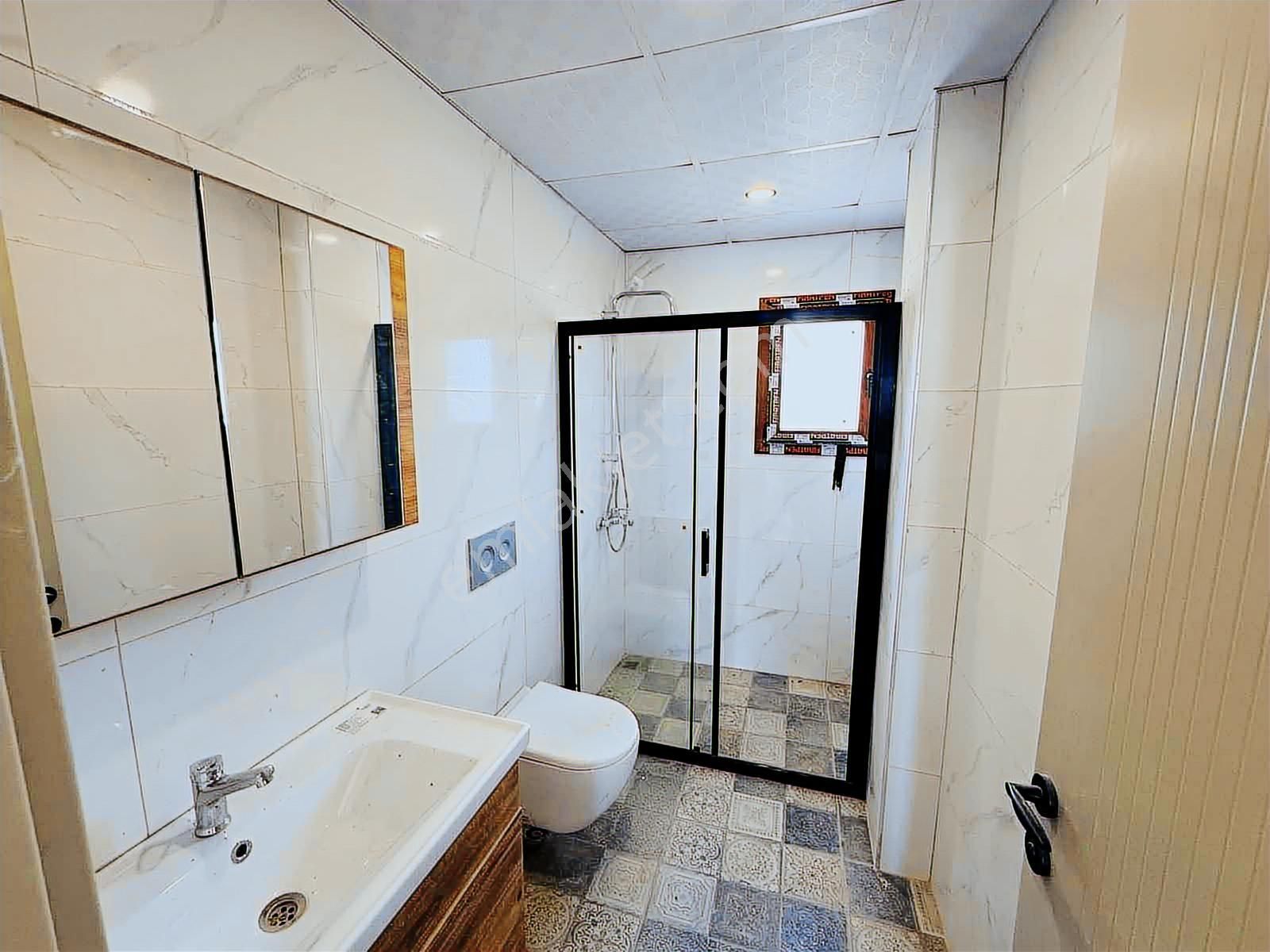 Güzelçamlı'da Tek Müstakil Geniş Bahçeli Satılık 3+1 Villa - Görsel 22