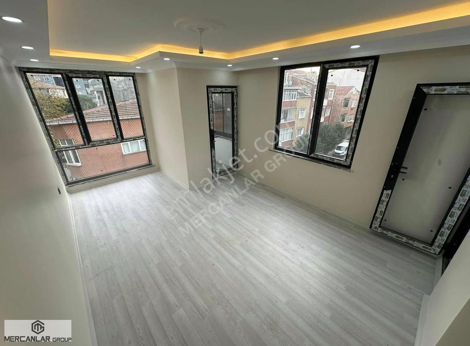 Mercanlar Grouptan Uğurmumcu Mah Köşe Başı Sıfır Arakat Daire - Görsel 14
