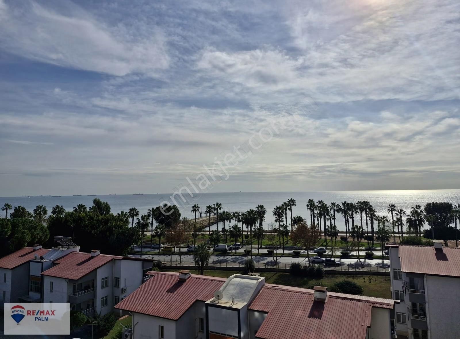 Remax Palm'den 5 Balkonlu Full Deniz Manzaralı Kiralık 4+1 Daire - Görsel 4