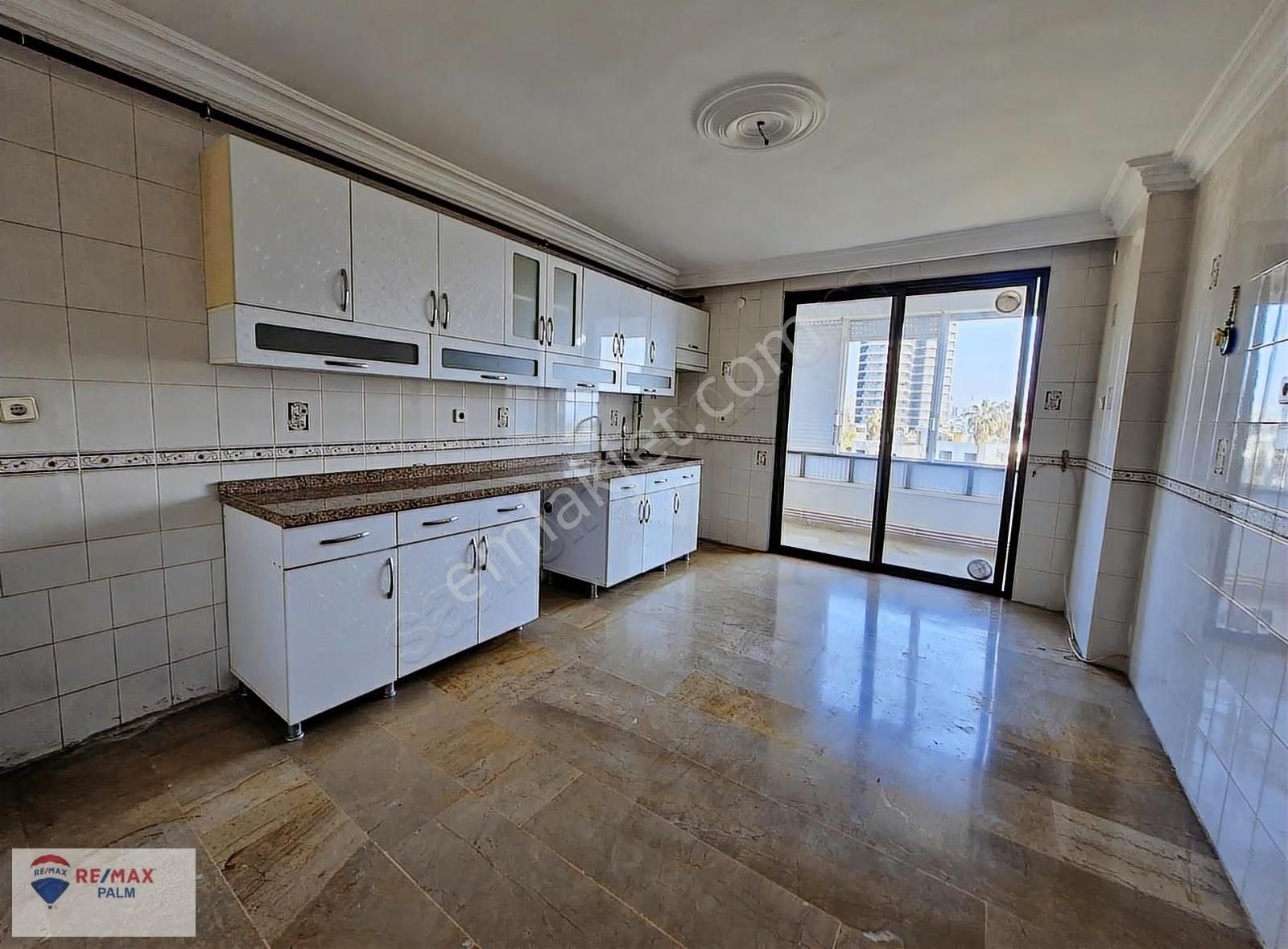 Remax Palm'den 5 Balkonlu Full Deniz Manzaralı Kiralık 4+1 Daire - Görsel 7