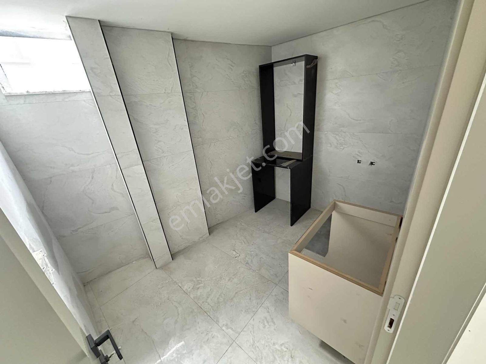 Çınar'a Yürüme Mesafesinde Sıfır Arakat Balkonlu 1+1 Apart - Görsel 6