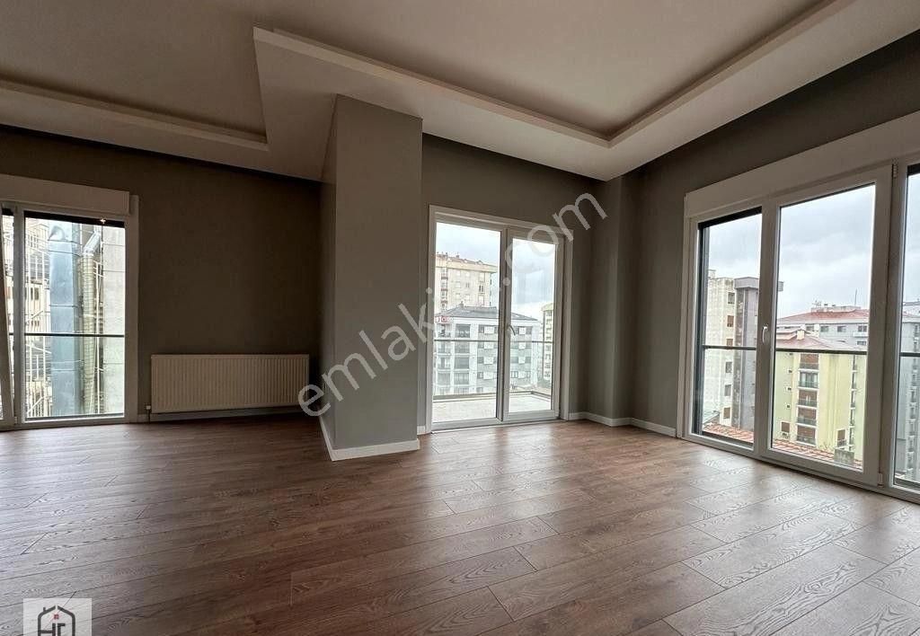Erenköy Ethemefendi De 4+2 Butik Binada Lüks Sıfır - Görsel 3