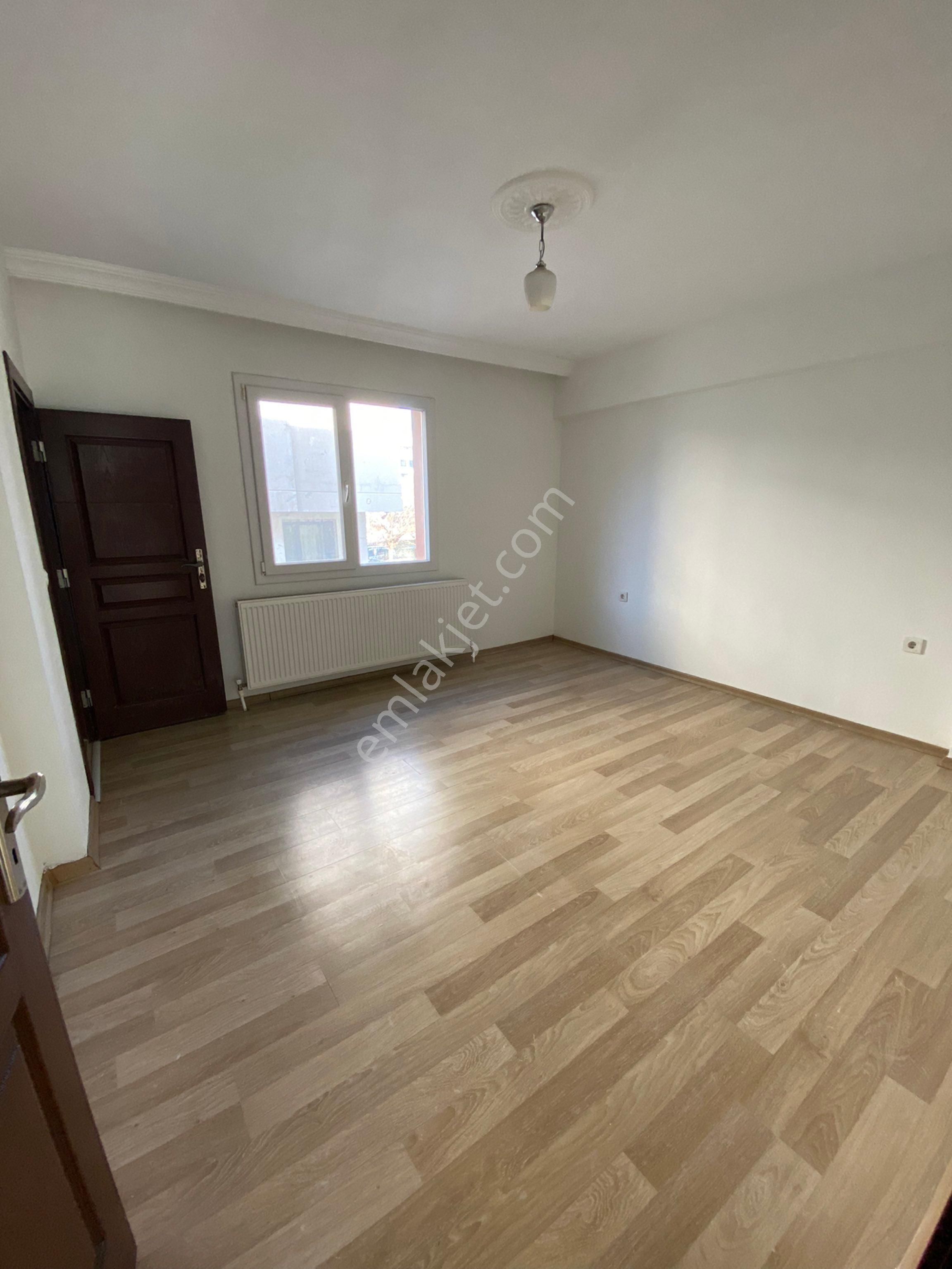 Yelki’de Merkezi Konumda 4+1 Doğalgazlı Geniş Ara Kat Daire… - Görsel 12