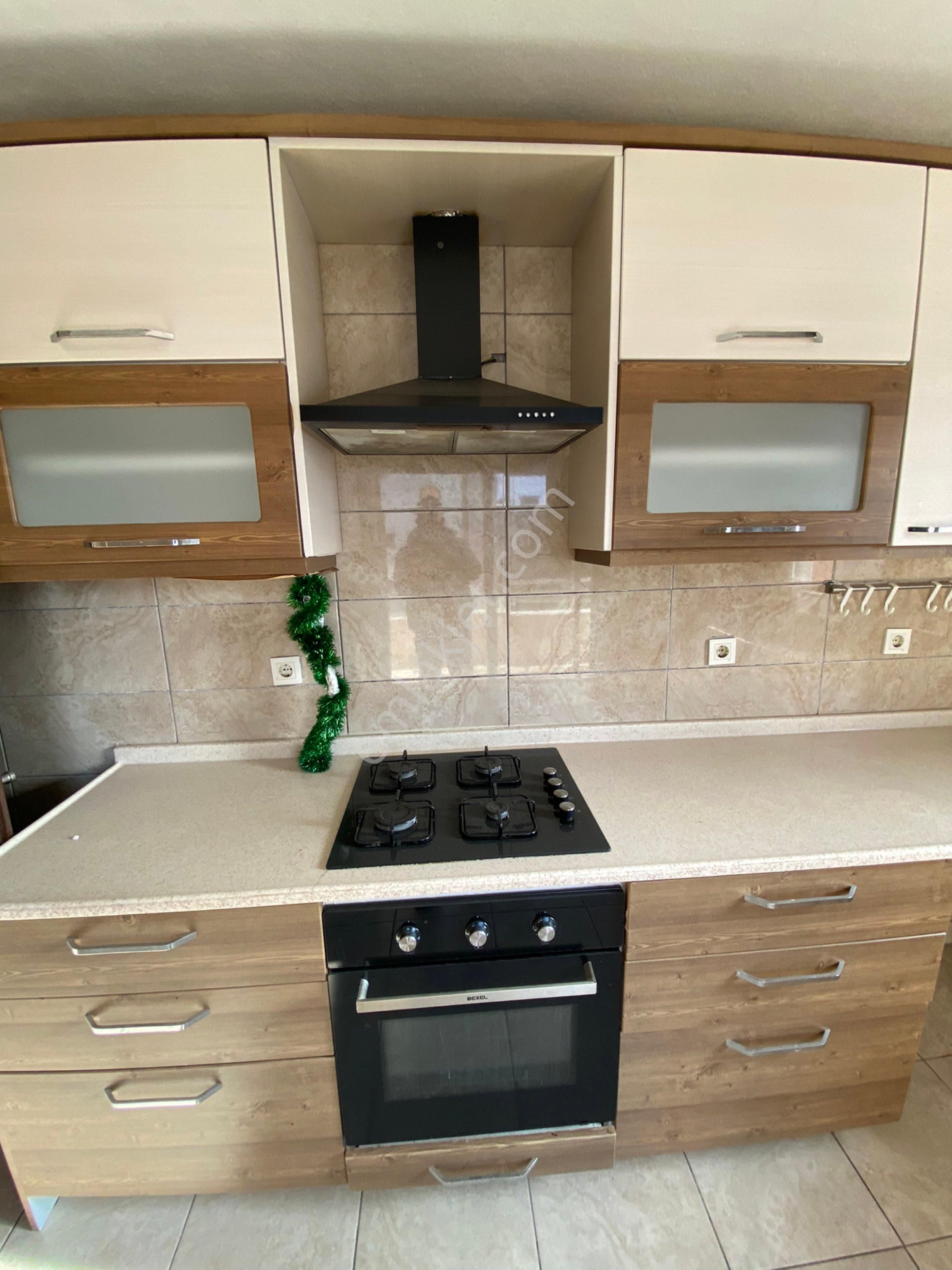 Yelki’de Merkezi Konumda 4+1 Doğalgazlı Geniş Ara Kat Daire… - Görsel 3