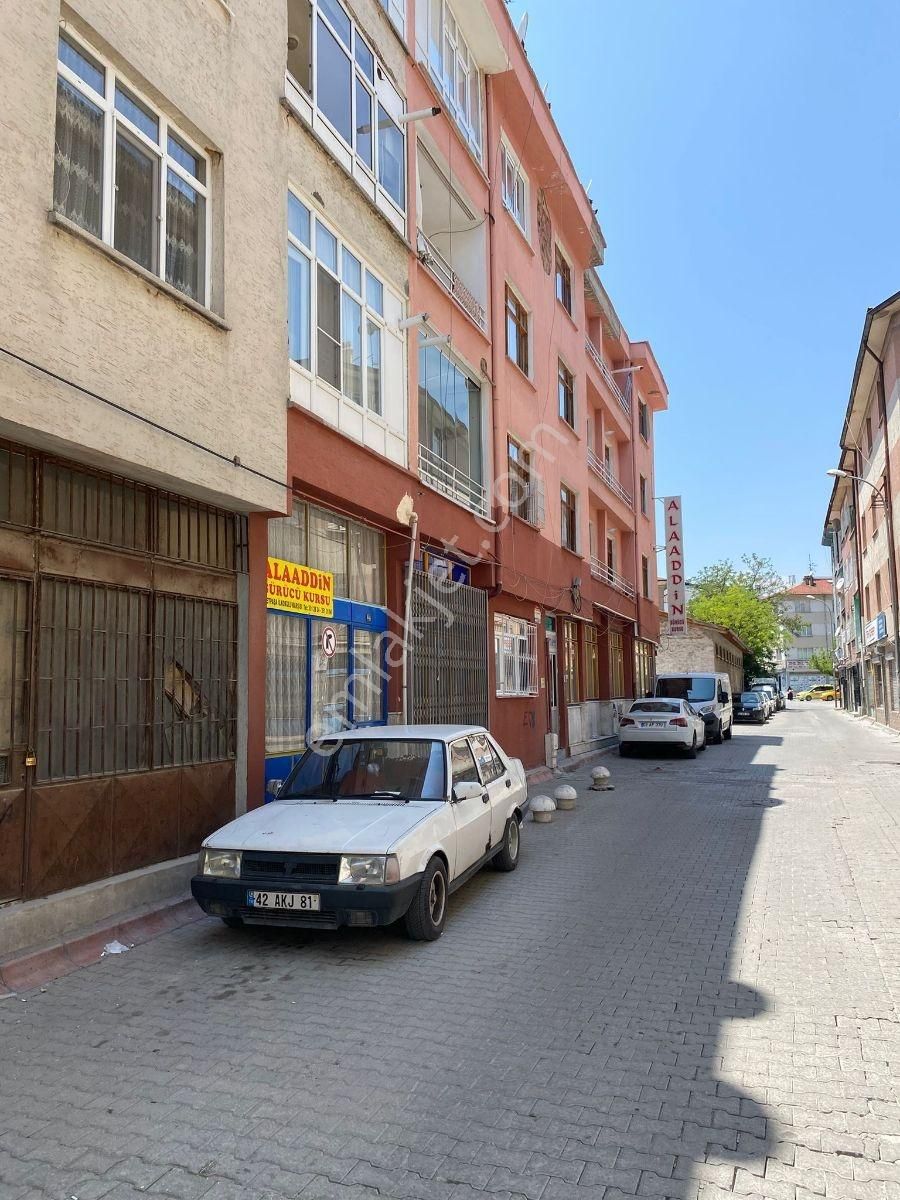 İstanbul Caddesi Arakat Satılık Geniş Daire - Görsel 2