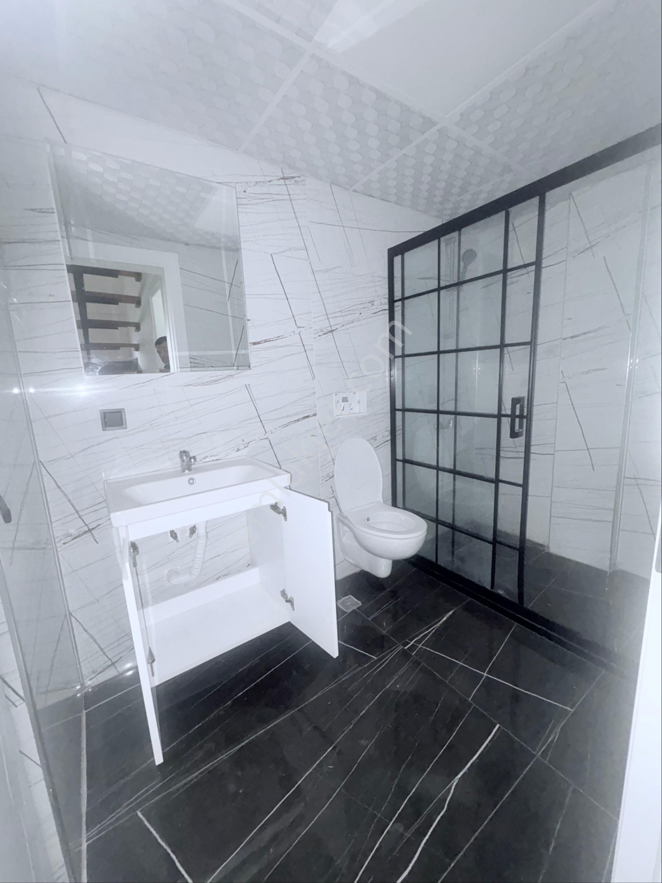 Havuzlu Müstakil Bahçeli Kapalı Mutfak 4+1 Tripleks Villa - Görsel 27