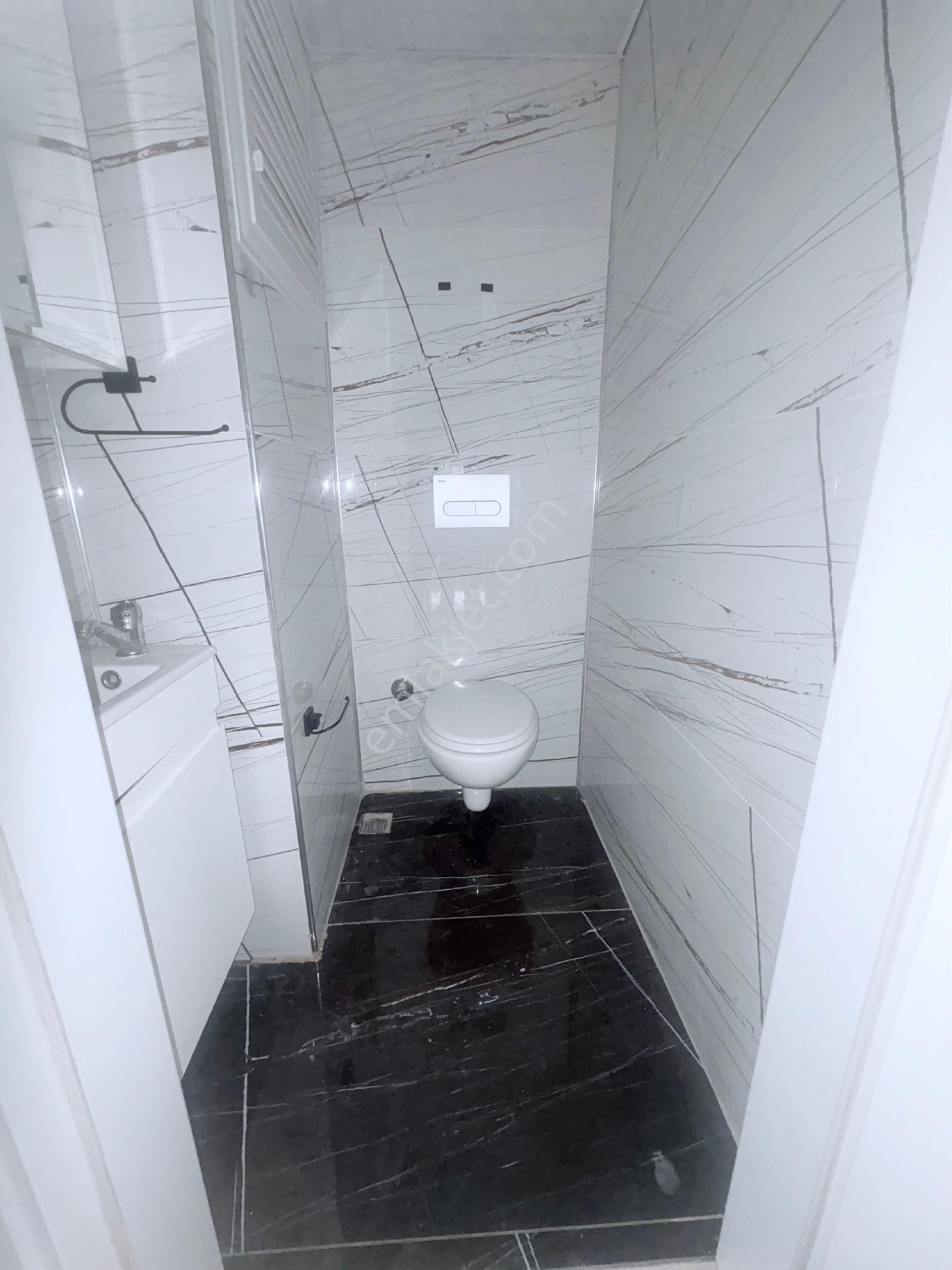 Havuzlu Müstakil Bahçeli Kapalı Mutfak 4+1 Tripleks Villa - Görsel 18