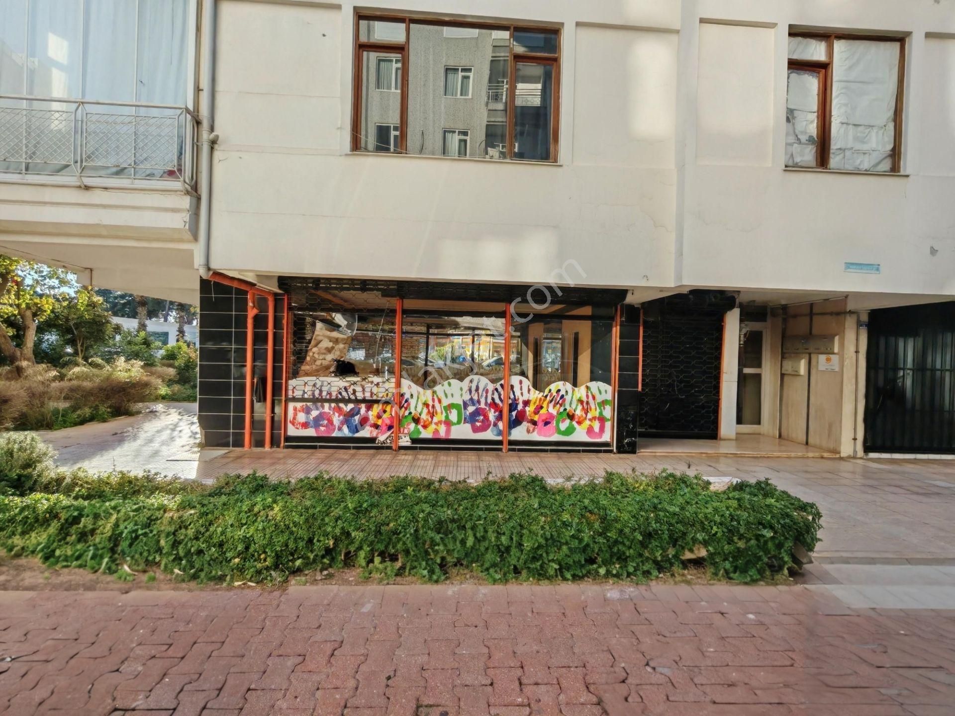 Bahçeli Evler – Müze Arkası | Köşe Parsel, Yüksek Vitrin Değeri Olan Satılık Dükkân