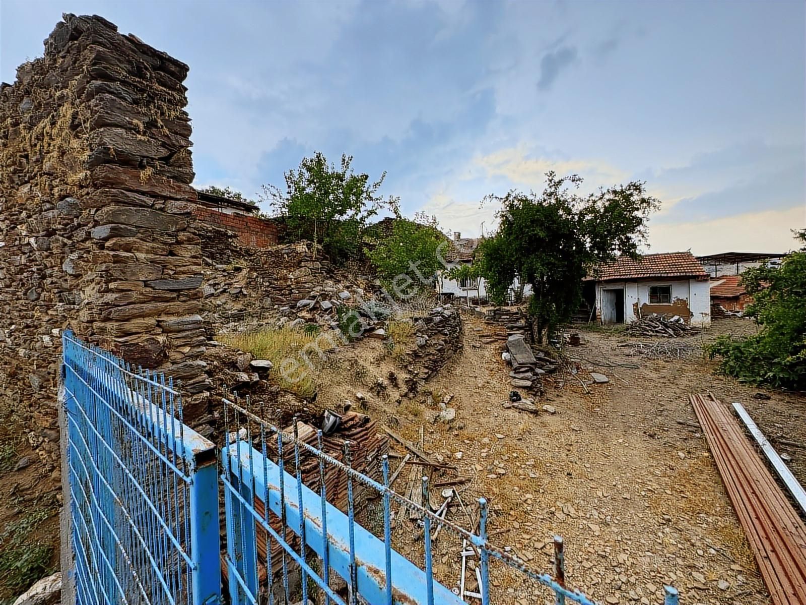 Kent Gayrimenkul'den Tire Peşrefli'de Numaratajlı Arsa - Görsel 15